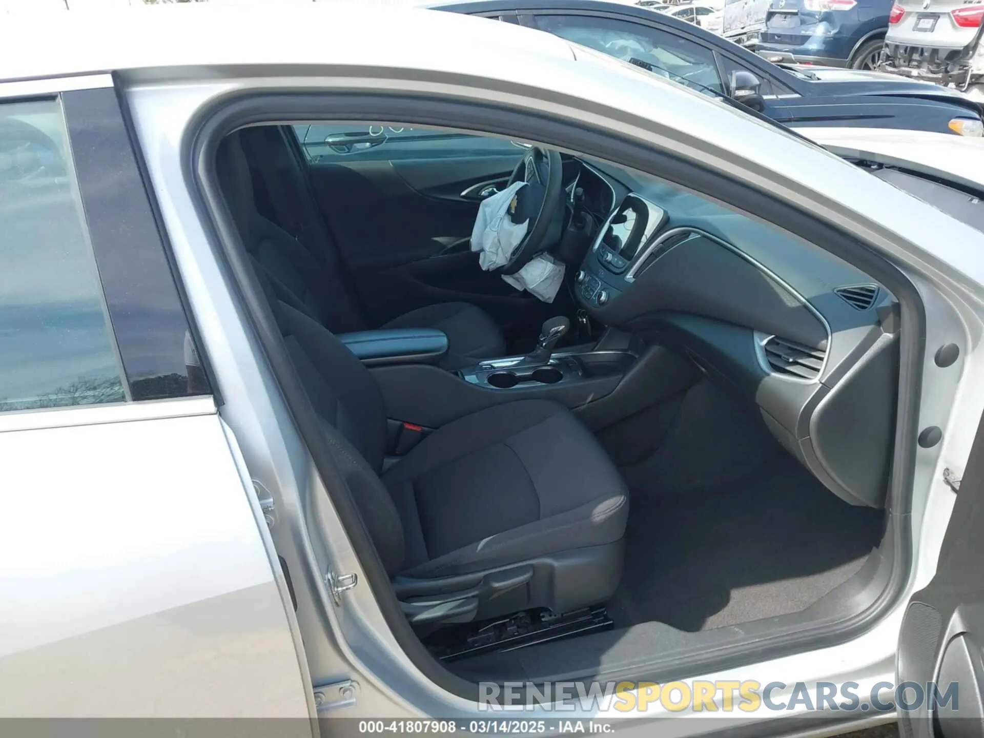 5 Photograph of a damaged car 1G1ZD5STXNF122152 CHEVROLET MALIBU 2022