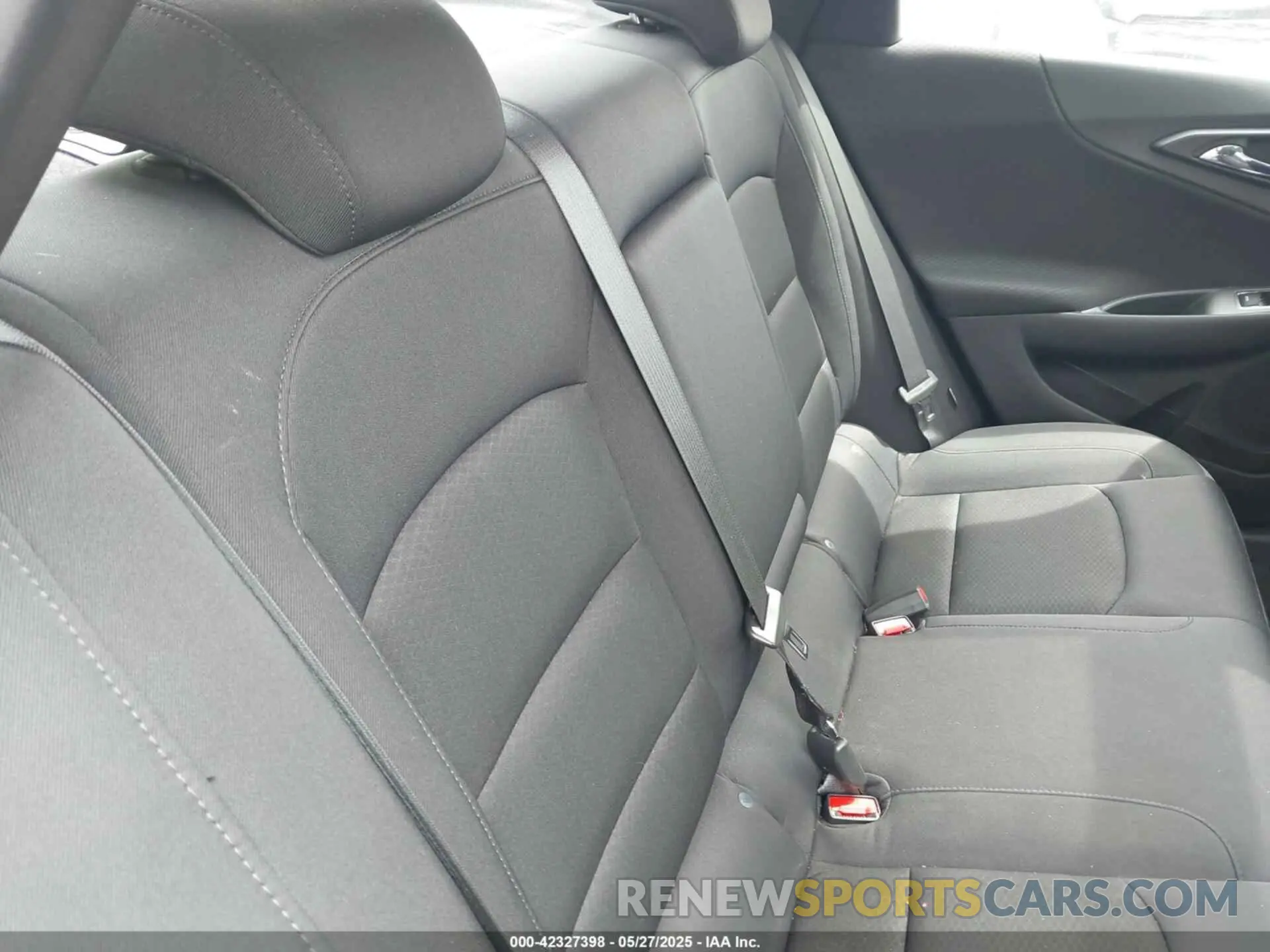 8 Photograph of a damaged car 1G1ZD5STXNF125682 CHEVROLET MALIBU 2022