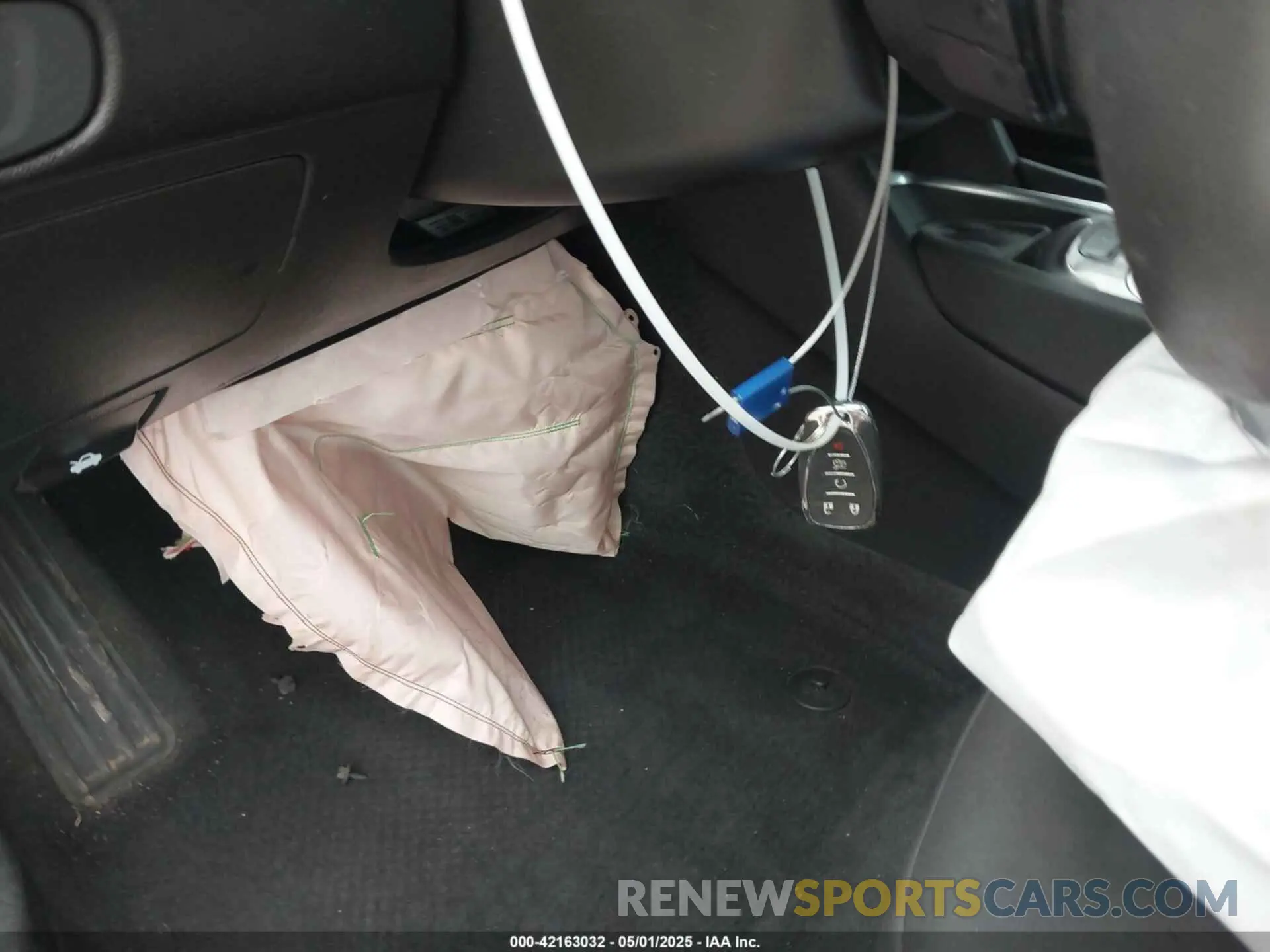 11 Photograph of a damaged car 1G1ZD5STXNF135998 CHEVROLET MALIBU 2022