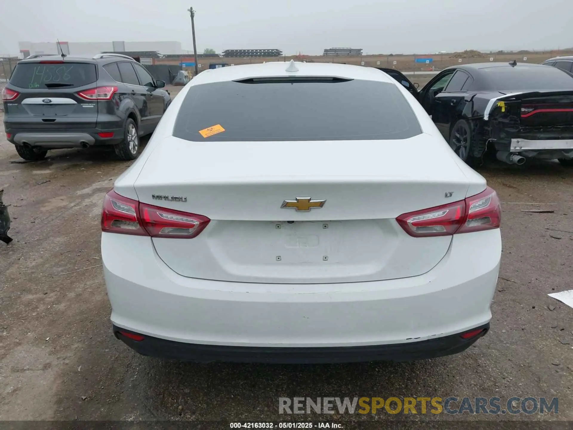 17 Photograph of a damaged car 1G1ZD5STXNF135998 CHEVROLET MALIBU 2022