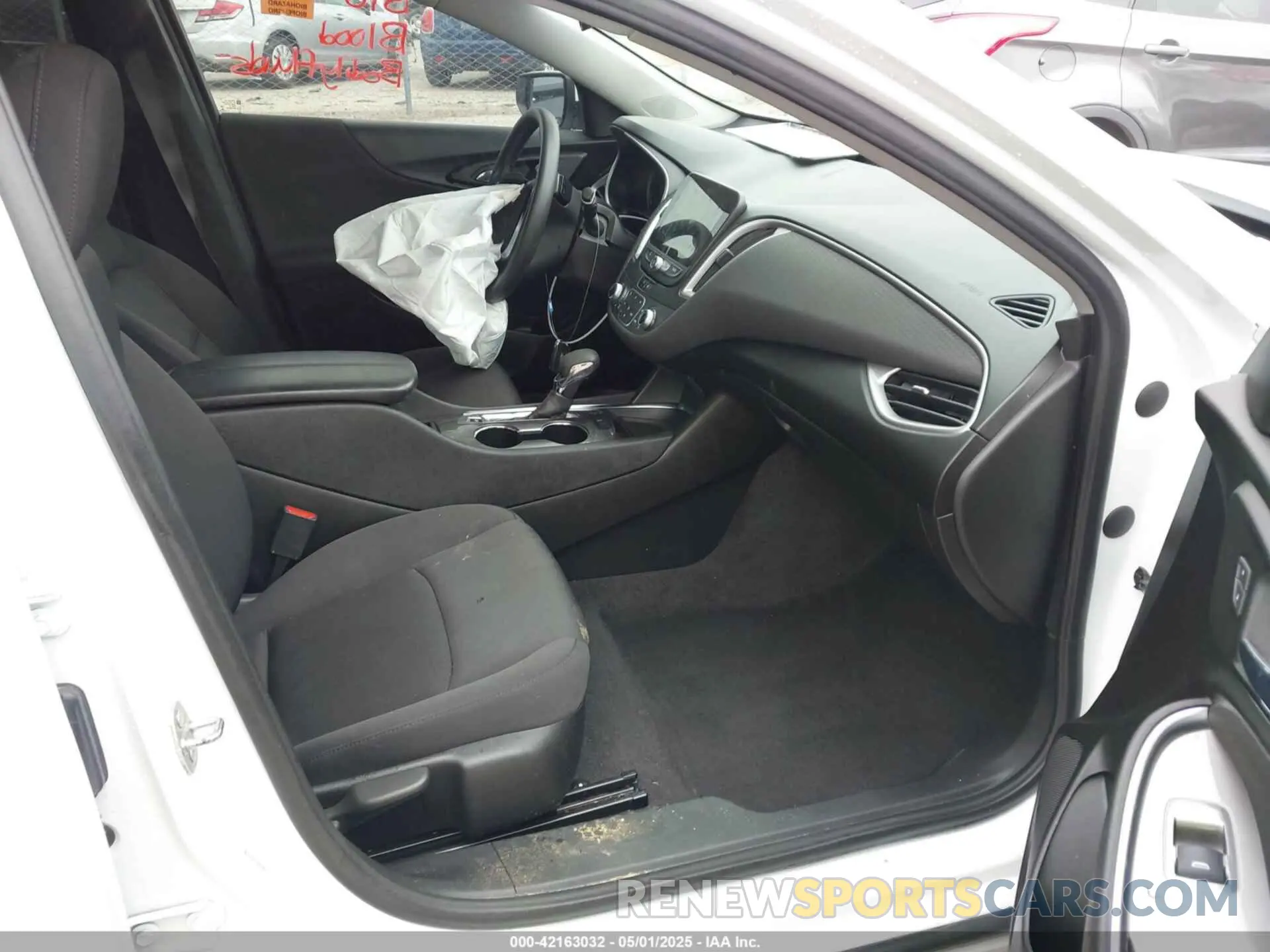5 Photograph of a damaged car 1G1ZD5STXNF135998 CHEVROLET MALIBU 2022