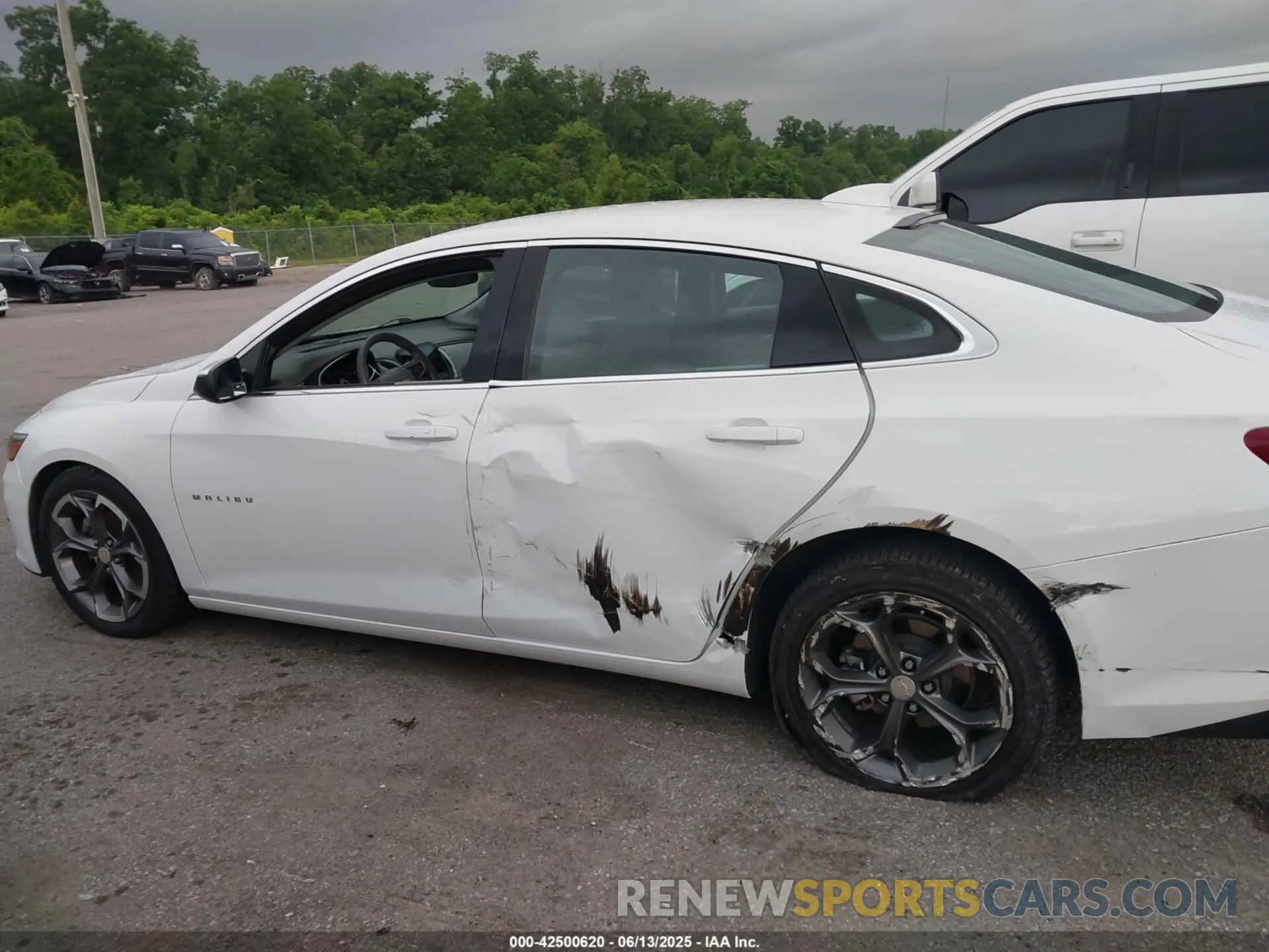 14 Photograph of a damaged car 1G1ZD5STXNF140327 CHEVROLET MALIBU 2022
