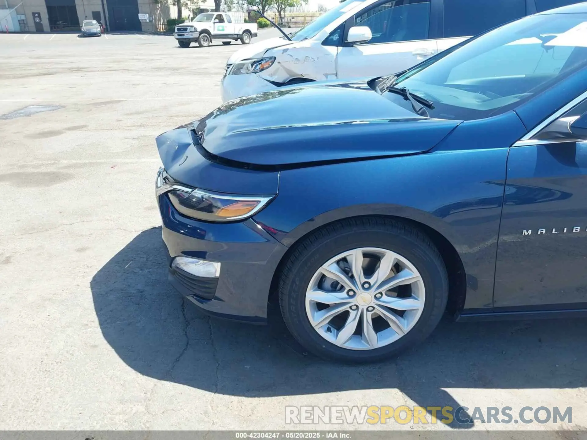 18 Photograph of a damaged car 1G1ZD5STXNF180178 CHEVROLET MALIBU 2022