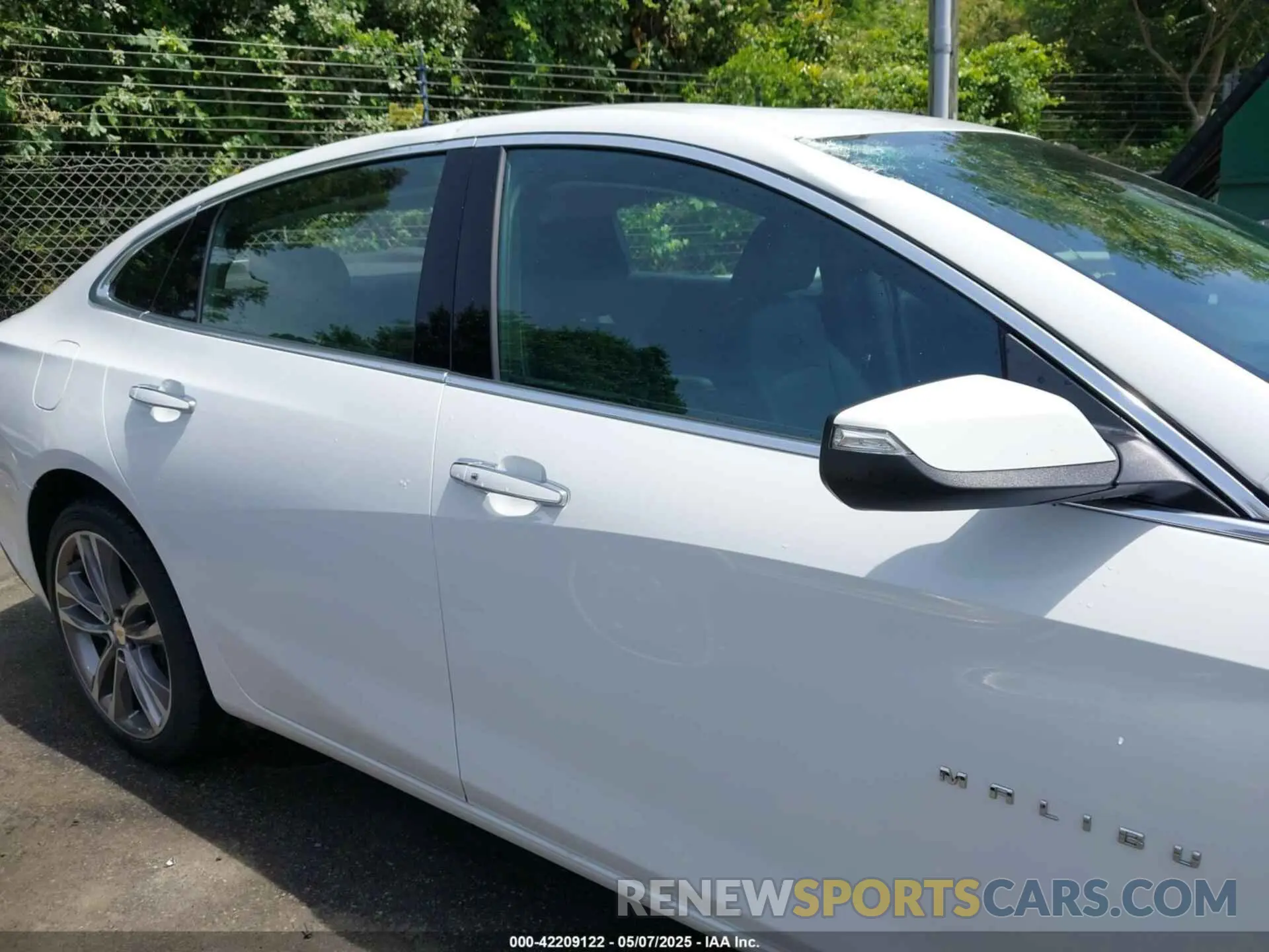 13 Photograph of a damaged car 1G1ZE5SX0NF204326 CHEVROLET MALIBU 2022