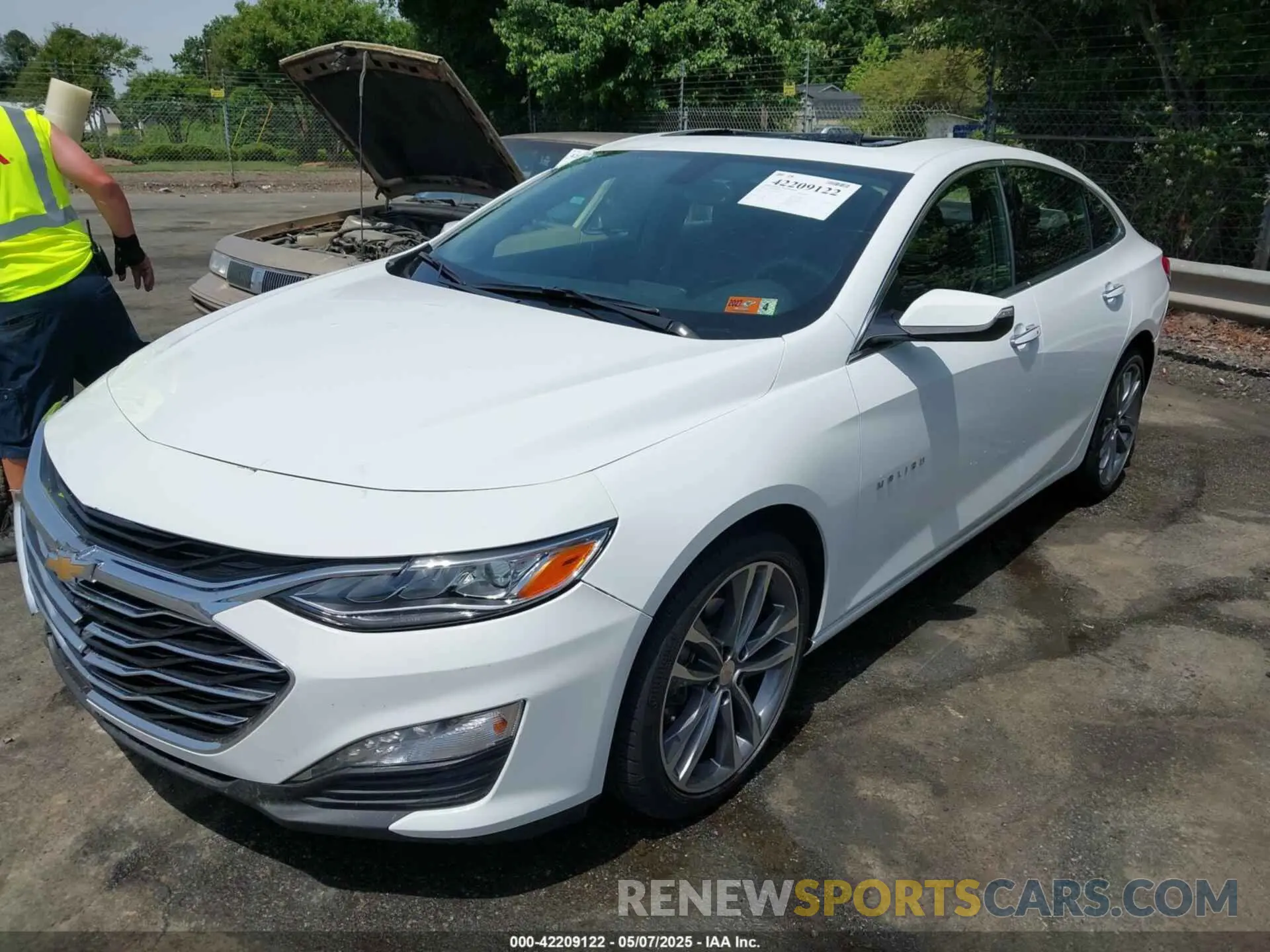 2 Photograph of a damaged car 1G1ZE5SX0NF204326 CHEVROLET MALIBU 2022