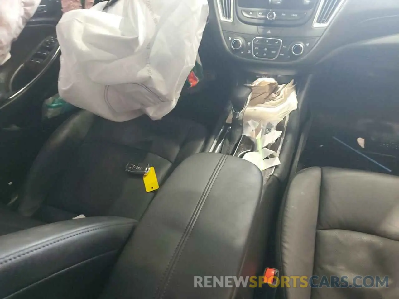 8 Photograph of a damaged car 1G1ZE5SX5NF213569 CHEVROLET MALIBU 2022