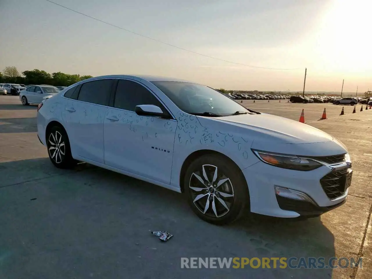 4 Photograph of a damaged car 1G1ZG5ST1NF105537 CHEVROLET MALIBU 2022