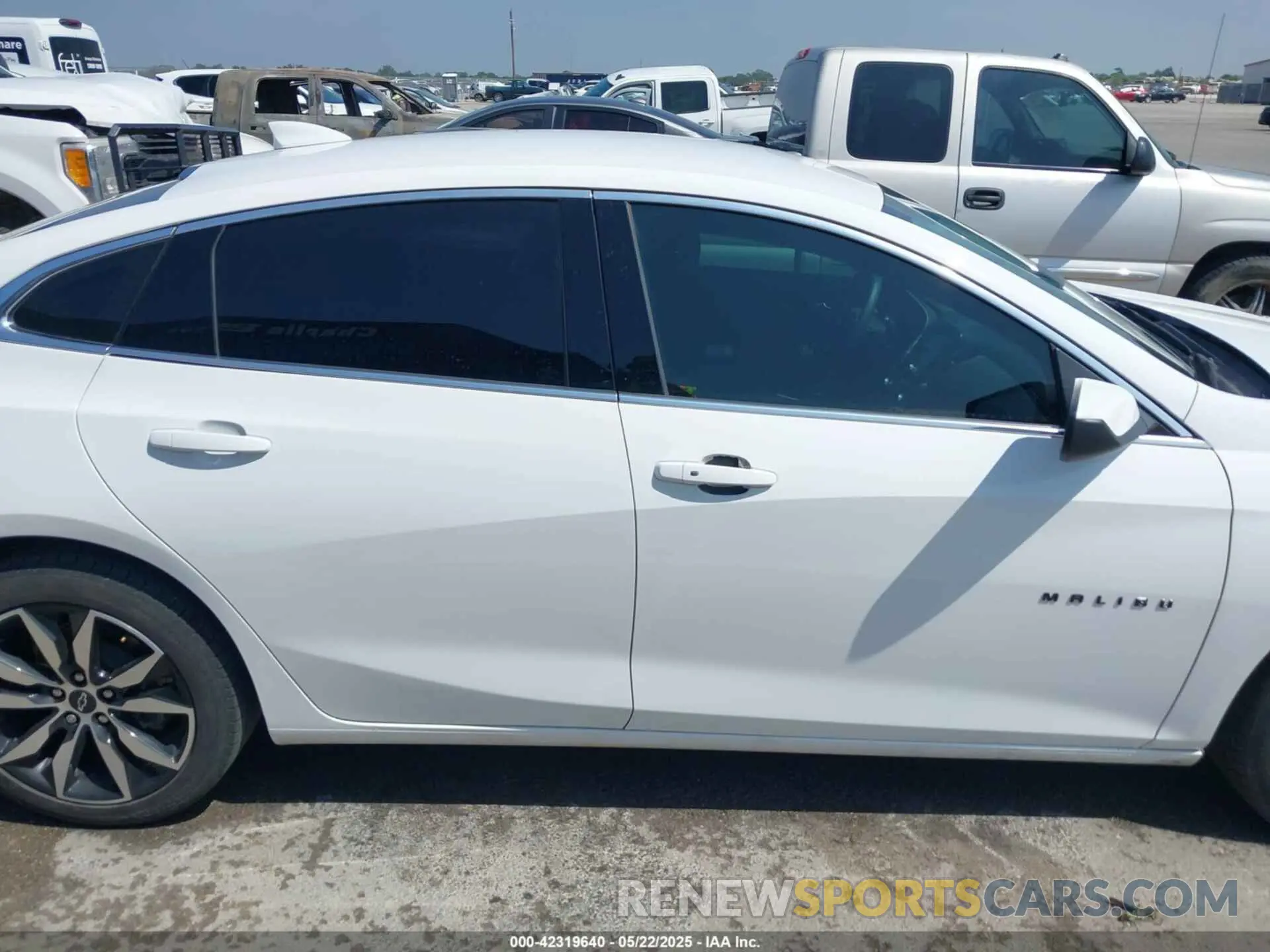 13 Photograph of a damaged car 1G1ZG5ST1NF209851 CHEVROLET MALIBU 2022