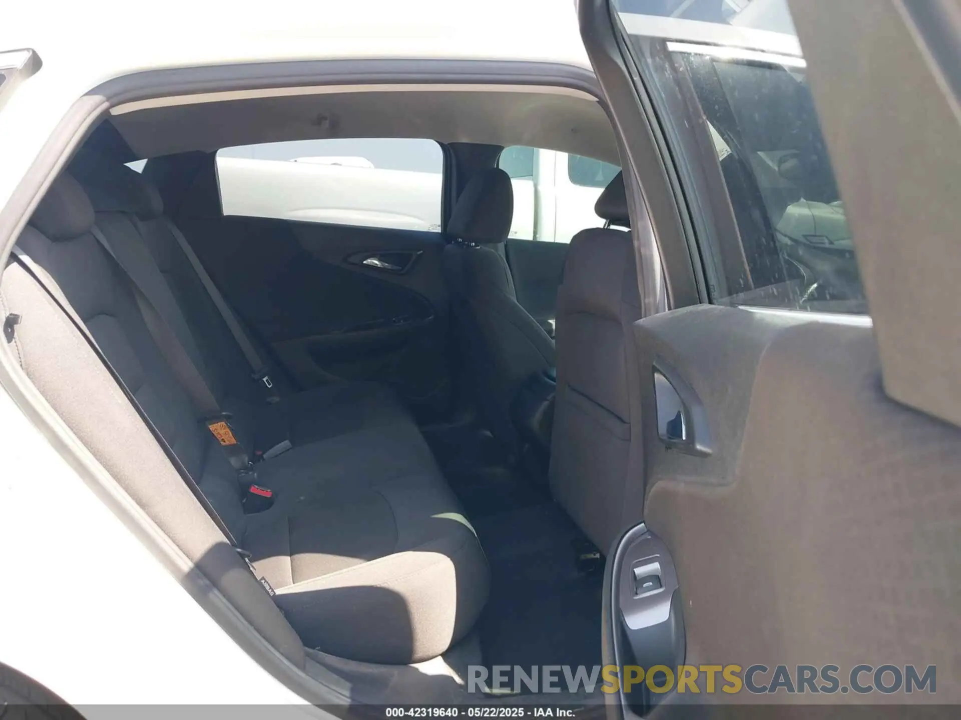 8 Photograph of a damaged car 1G1ZG5ST1NF209851 CHEVROLET MALIBU 2022