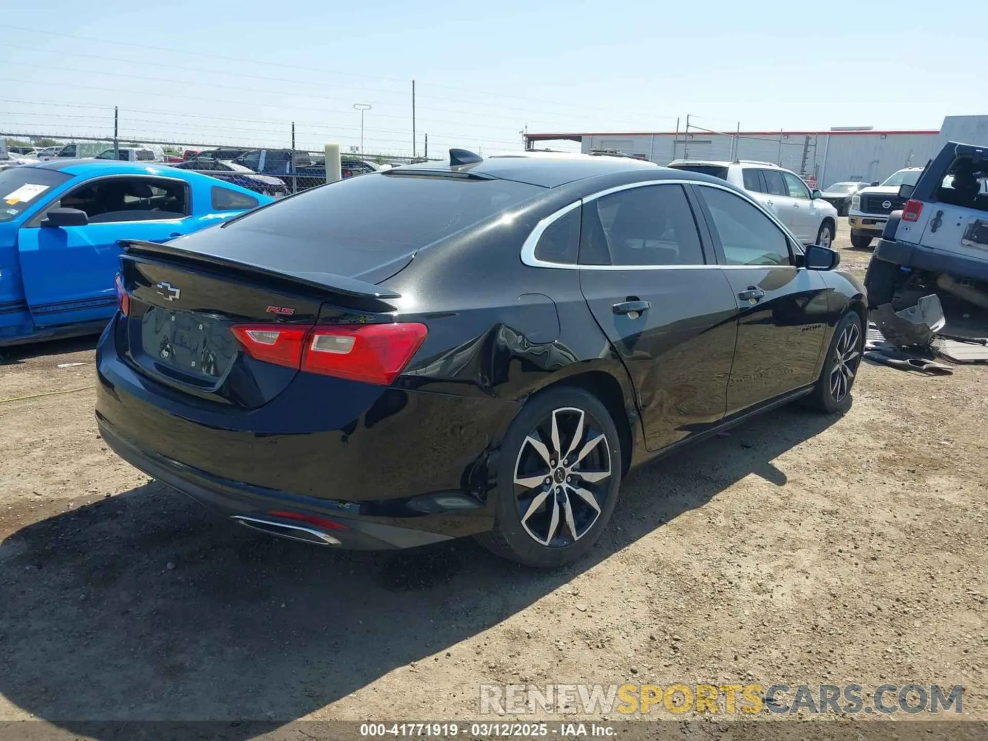 4 Photograph of a damaged car 1G1ZG5ST2NF200995 CHEVROLET MALIBU 2022
