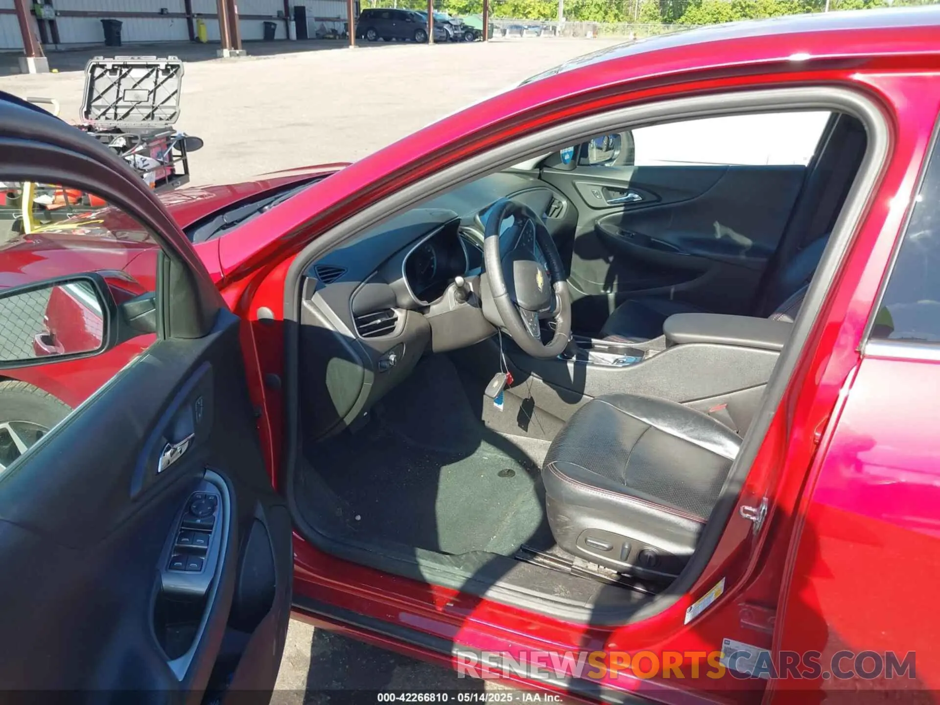 5 Photograph of a damaged car 1G1ZG5ST5NF154384 CHEVROLET MALIBU 2022