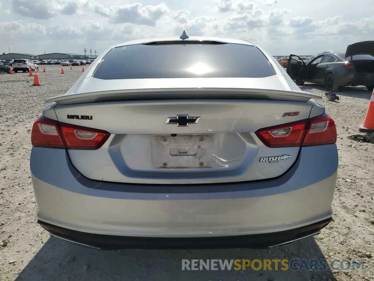6 Photograph of a damaged car 1G1ZG5ST7NF115621 CHEVROLET MALIBU 2022
