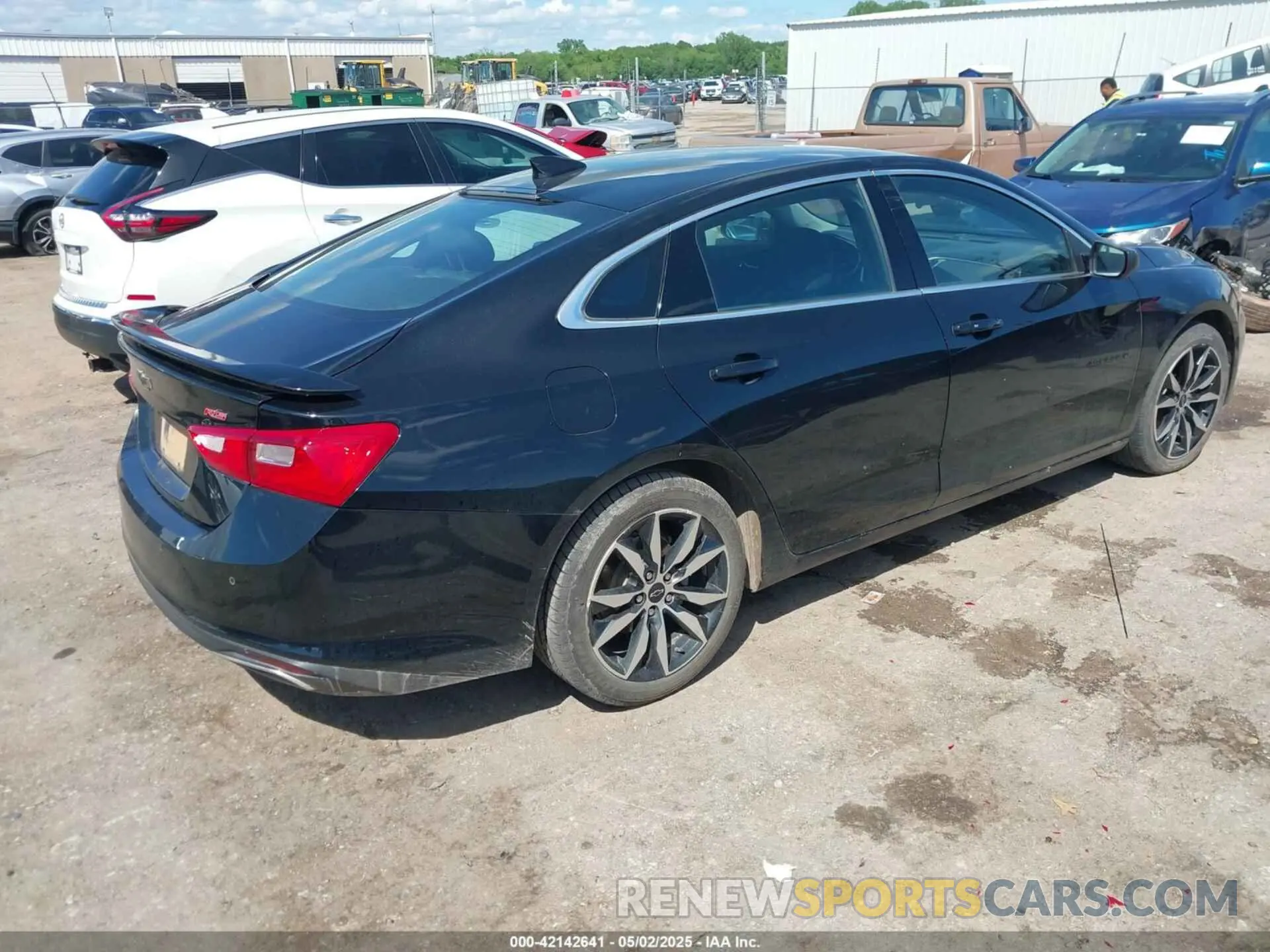 4 Photograph of a damaged car 1G1ZG5ST8NF103946 CHEVROLET MALIBU 2022
