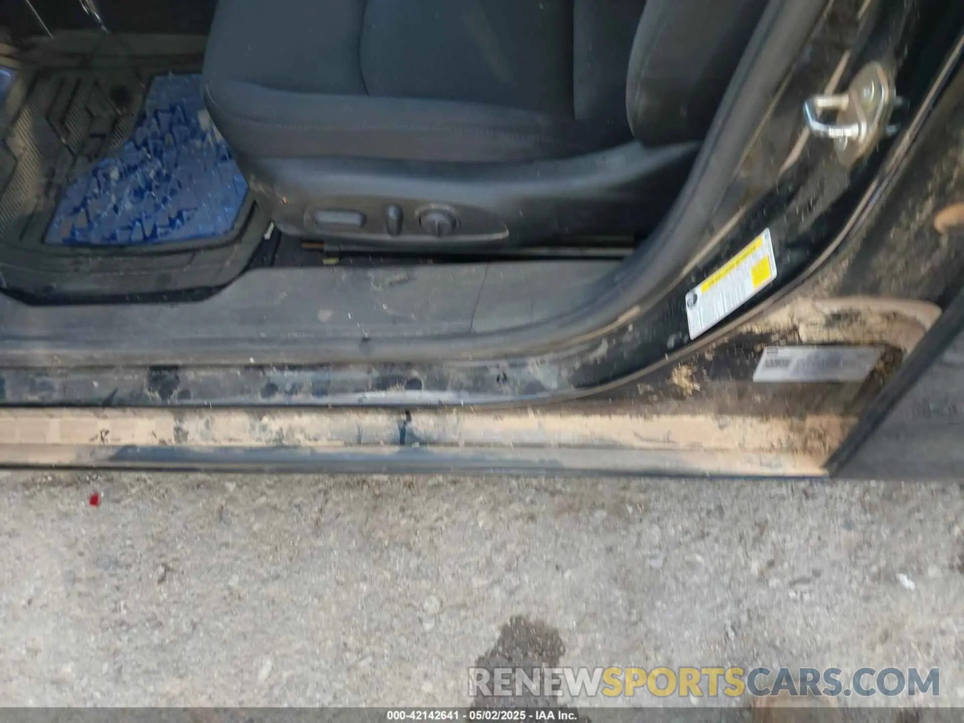 6 Photograph of a damaged car 1G1ZG5ST8NF103946 CHEVROLET MALIBU 2022