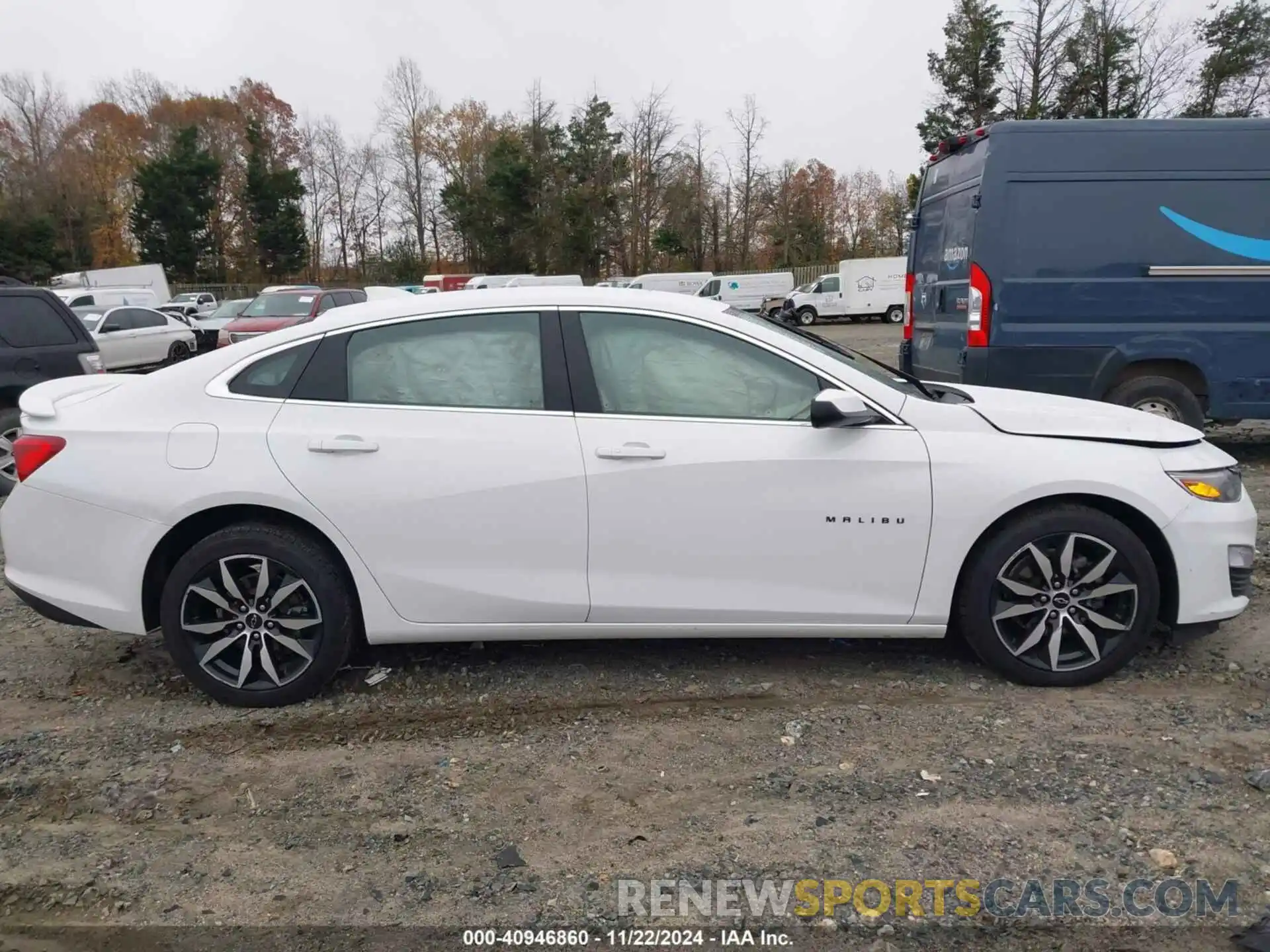 13 Photograph of a damaged car 1G1ZG5ST8NF212813 CHEVROLET MALIBU 2022