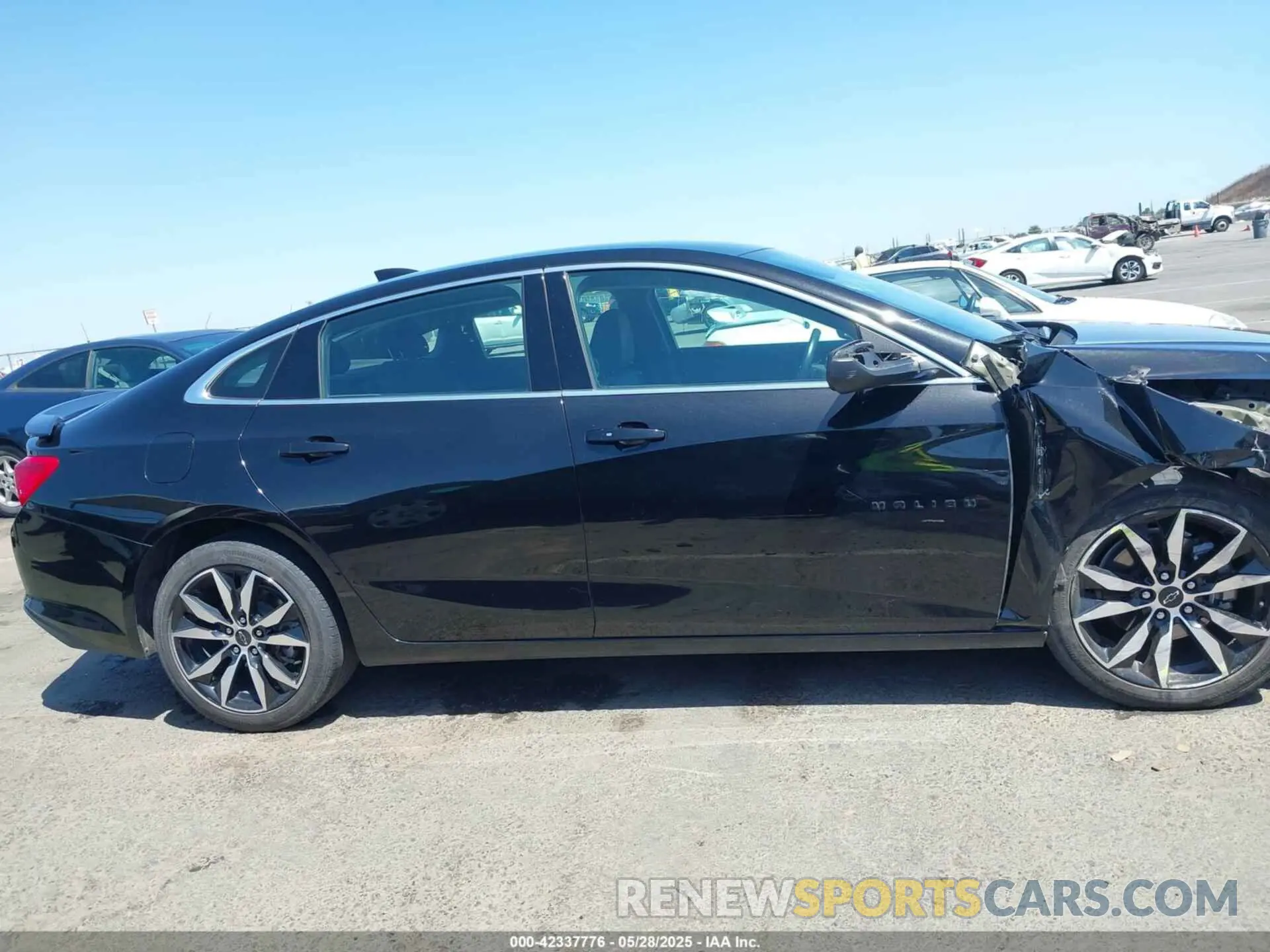 13 Photograph of a damaged car 1G1ZG5ST9NF102157 CHEVROLET MALIBU 2022