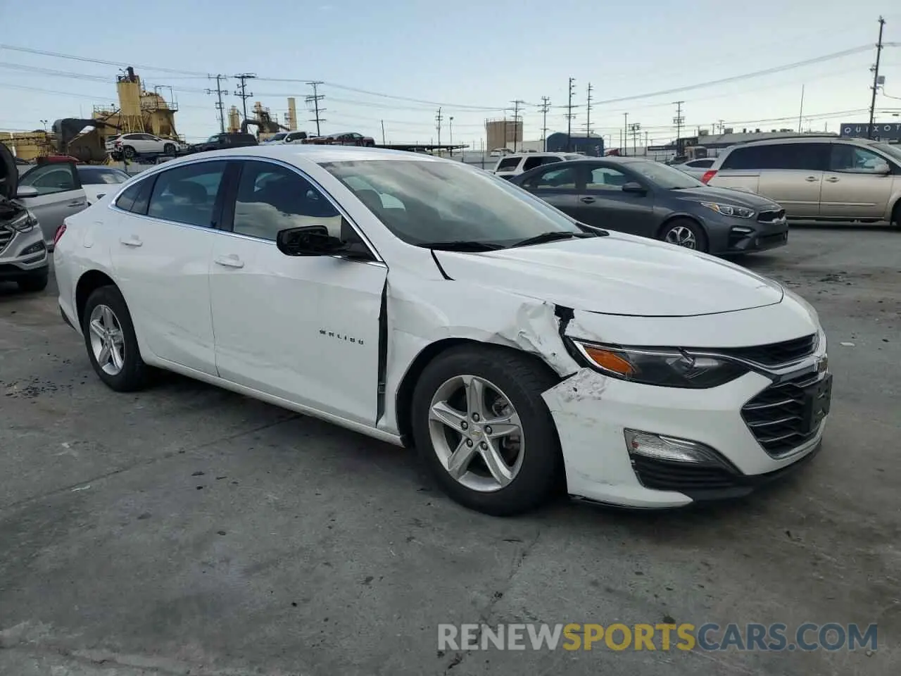 4 Photograph of a damaged car 1G1ZC5ST1PF155904 CHEVROLET MALIBU 2023