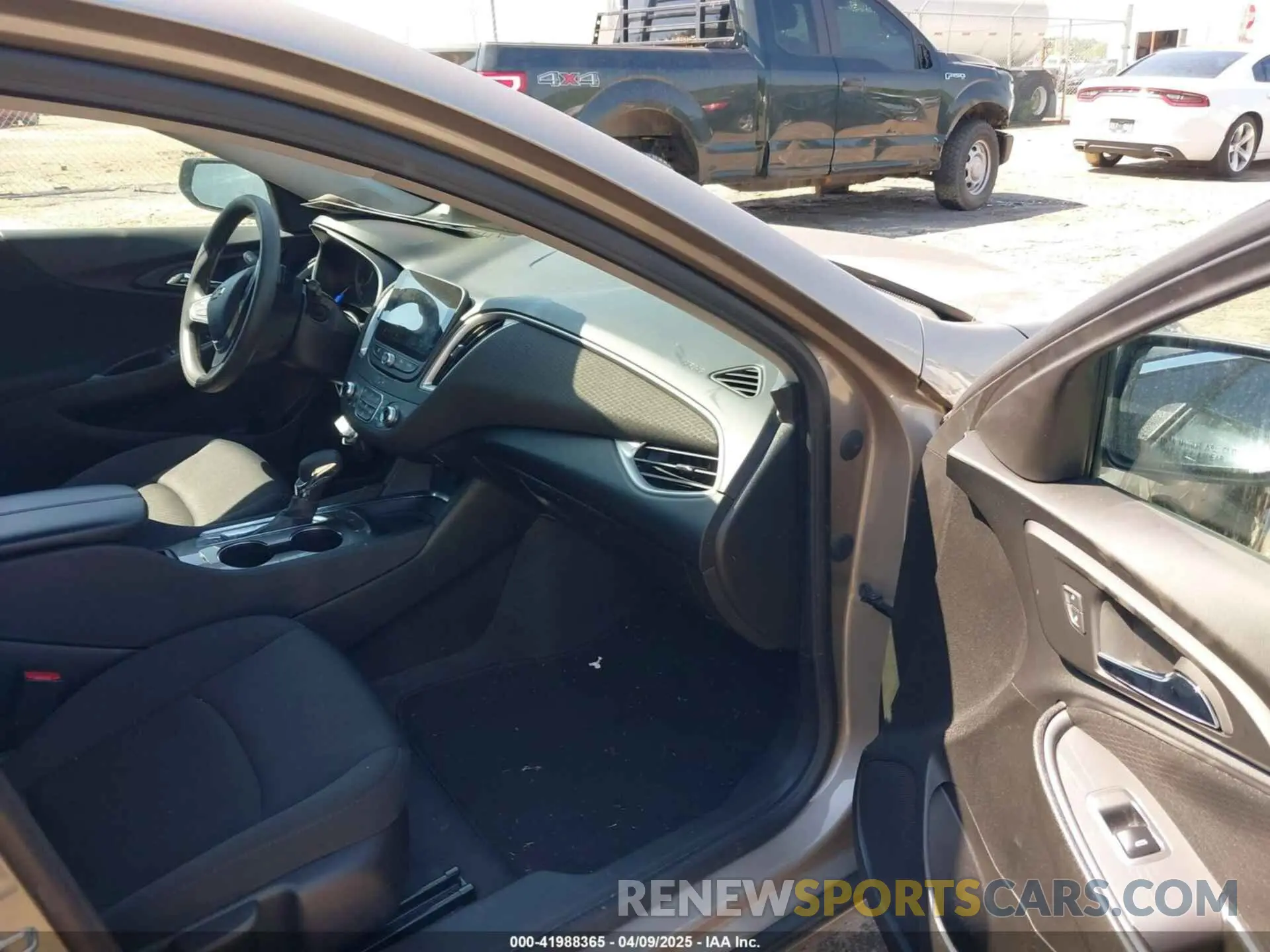 5 Photograph of a damaged car 1G1ZD5ST0PF180709 CHEVROLET MALIBU 2023