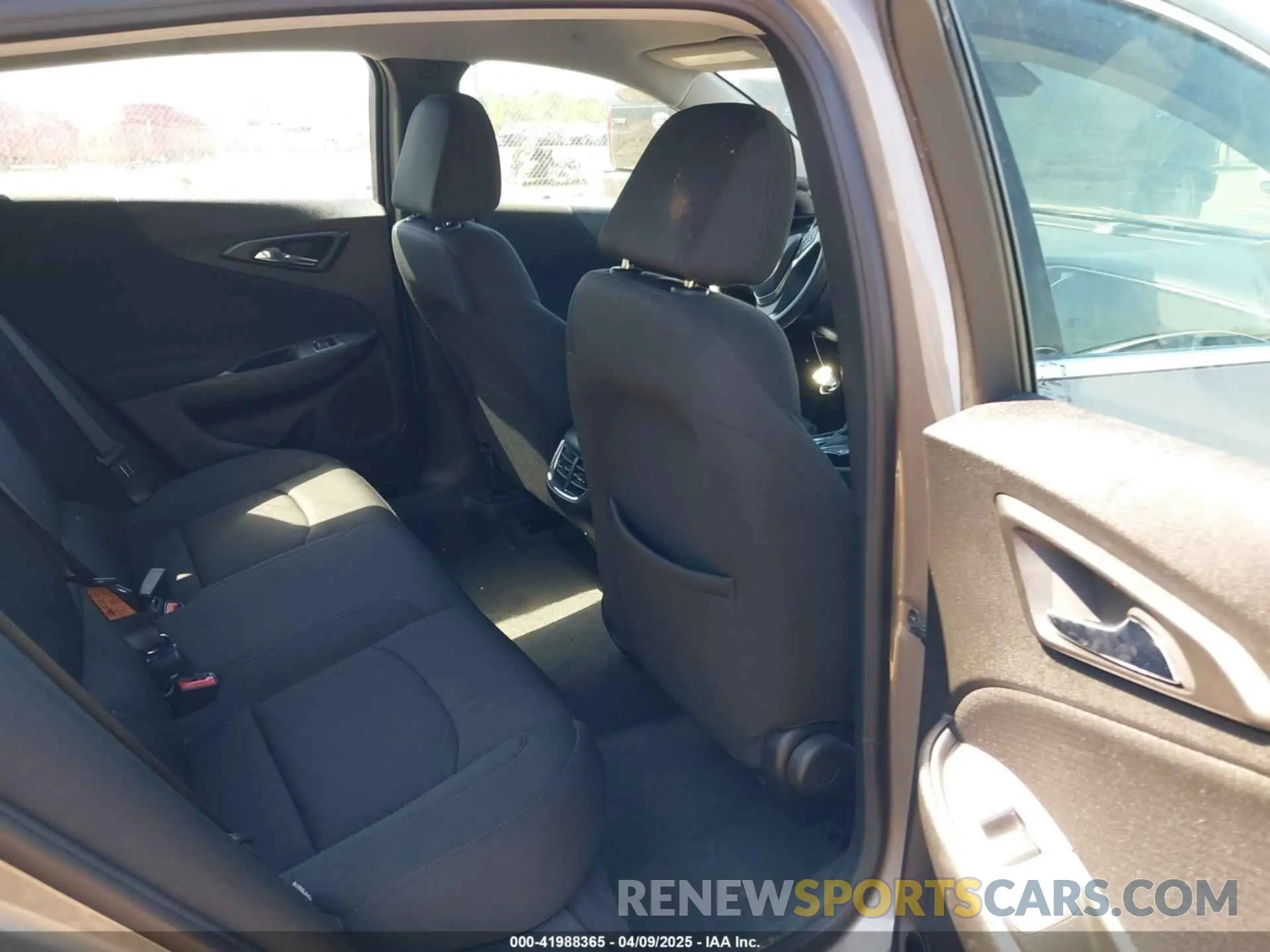 8 Photograph of a damaged car 1G1ZD5ST0PF180709 CHEVROLET MALIBU 2023