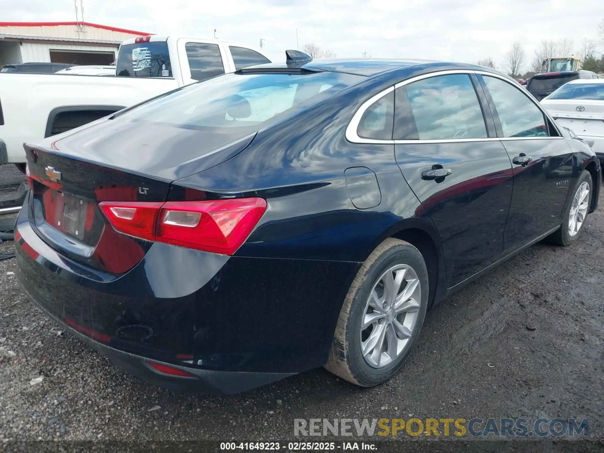 4 Photograph of a damaged car 1G1ZD5ST0PF207360 CHEVROLET MALIBU 2023