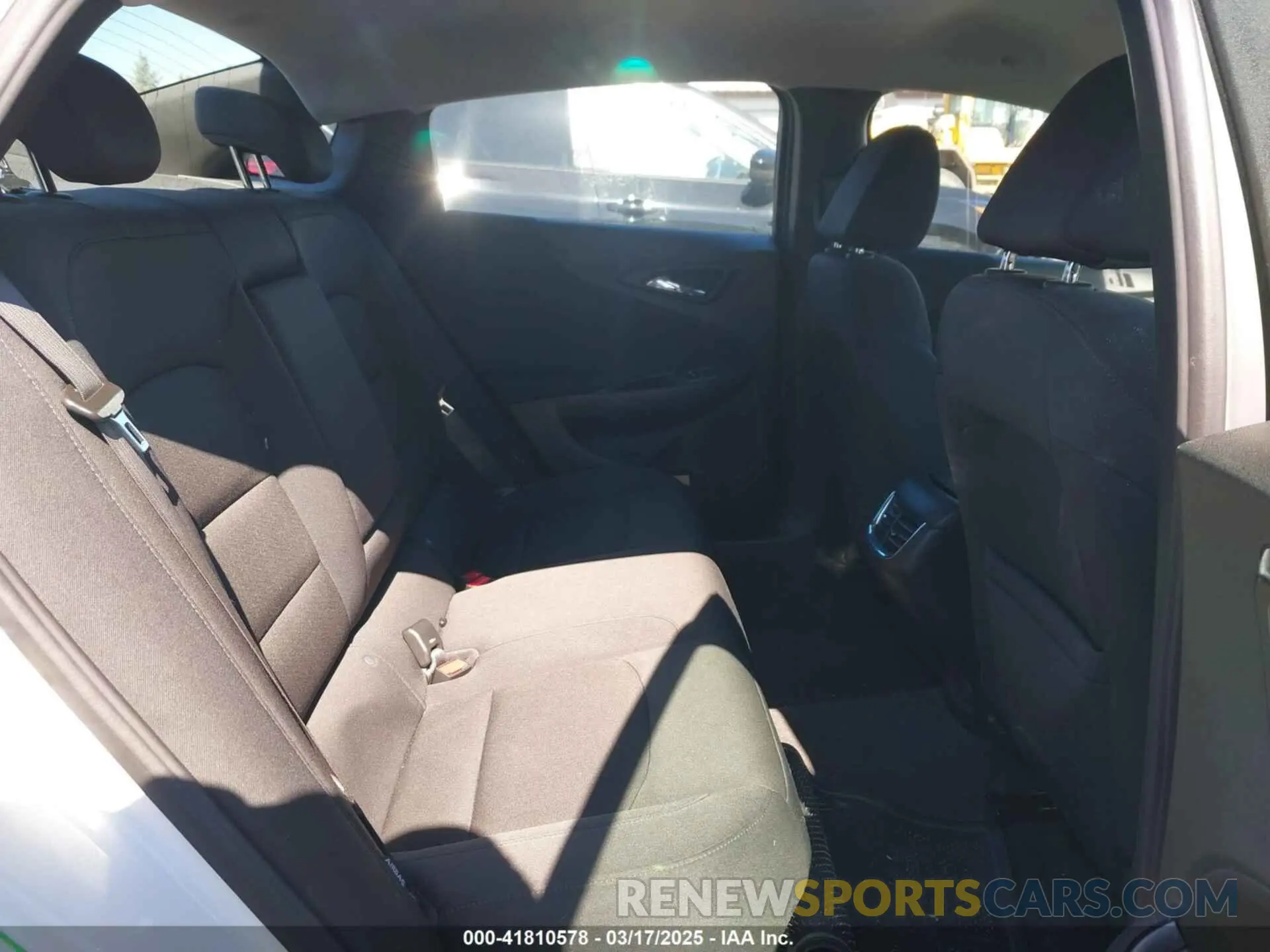 8 Photograph of a damaged car 1G1ZD5ST0PF208248 CHEVROLET MALIBU 2023