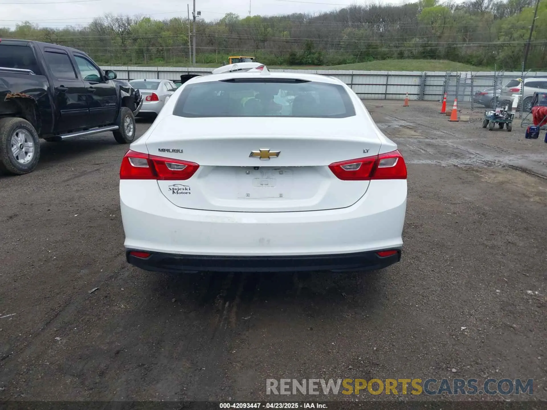 16 Photograph of a damaged car 1G1ZD5ST1PF120387 CHEVROLET MALIBU 2023