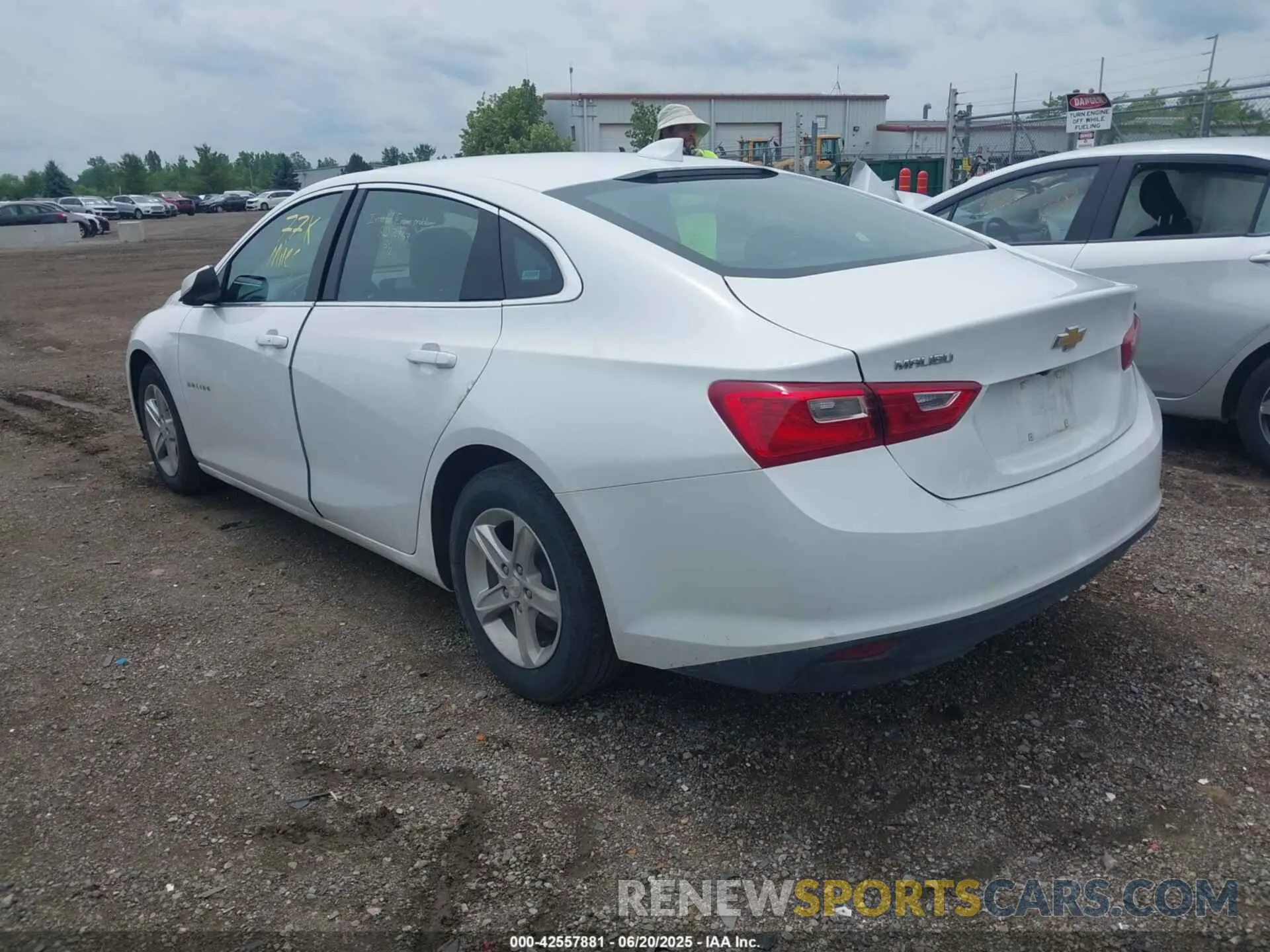 3 Photograph of a damaged car 1G1ZD5ST1PF169475 CHEVROLET MALIBU 2023