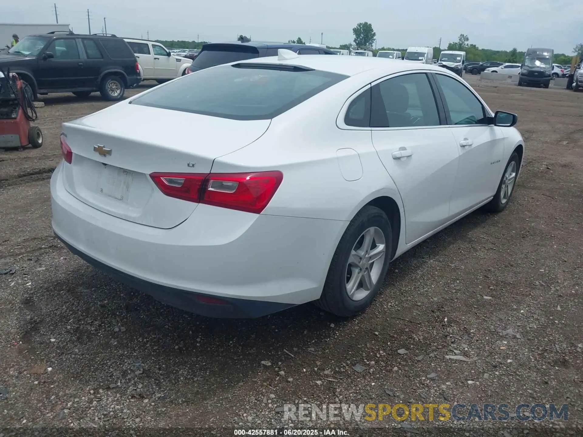 4 Photograph of a damaged car 1G1ZD5ST1PF169475 CHEVROLET MALIBU 2023