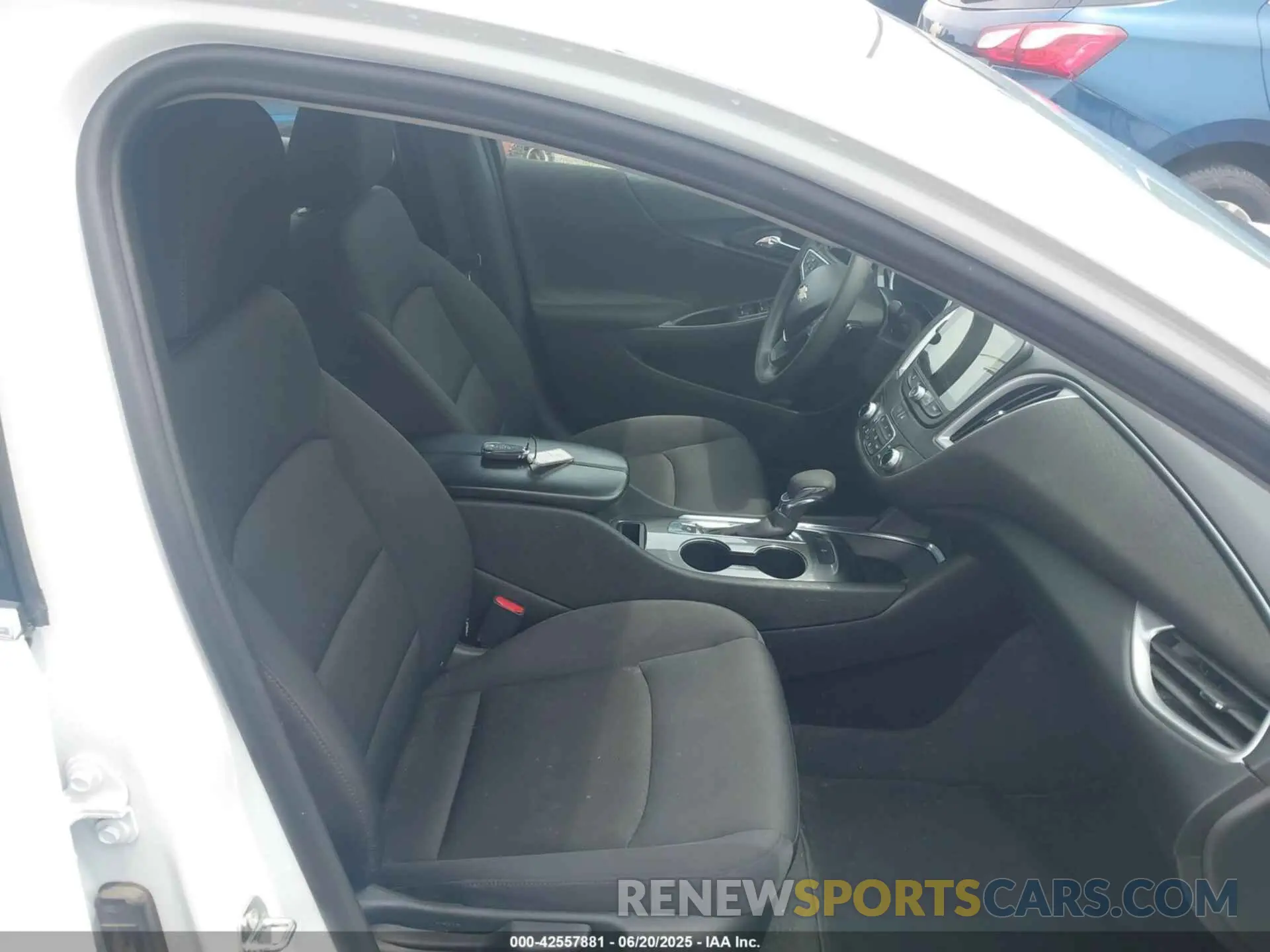 5 Photograph of a damaged car 1G1ZD5ST1PF169475 CHEVROLET MALIBU 2023