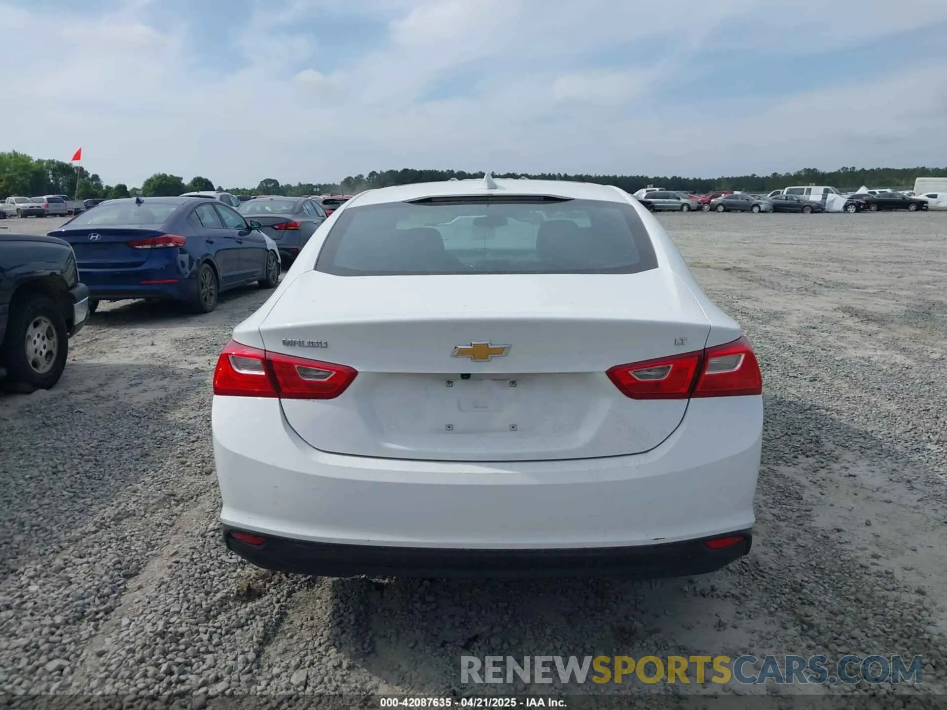 16 Photograph of a damaged car 1G1ZD5ST2PF215105 CHEVROLET MALIBU 2023