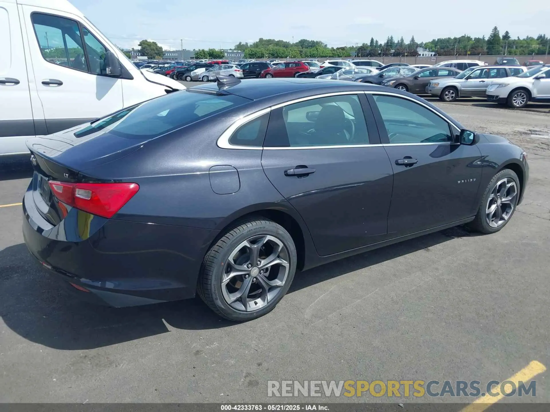 4 Photograph of a damaged car 1G1ZD5ST3PF232690 CHEVROLET MALIBU 2023