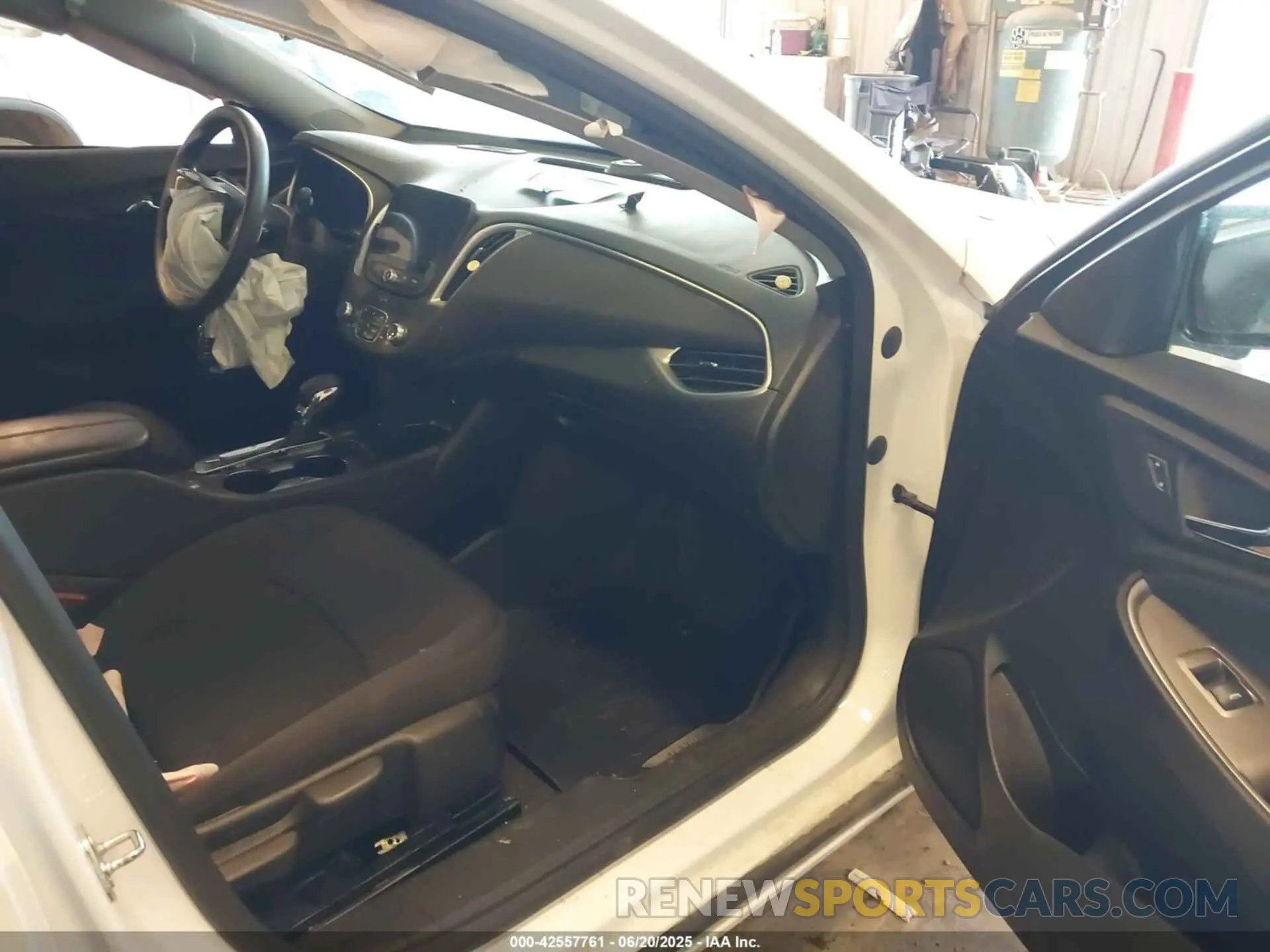 5 Photograph of a damaged car 1G1ZD5ST4PF144778 CHEVROLET MALIBU 2023