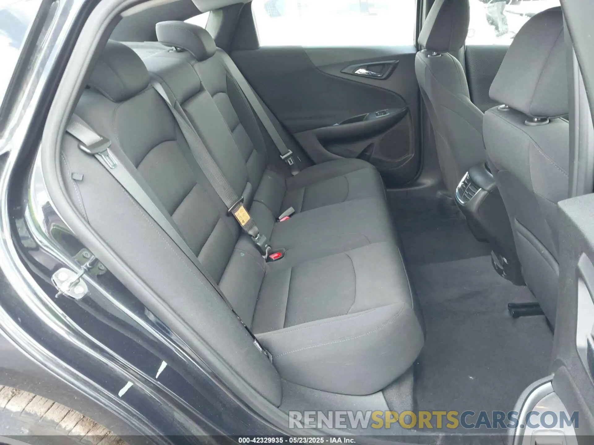 8 Photograph of a damaged car 1G1ZD5ST4PF183418 CHEVROLET MALIBU 2023