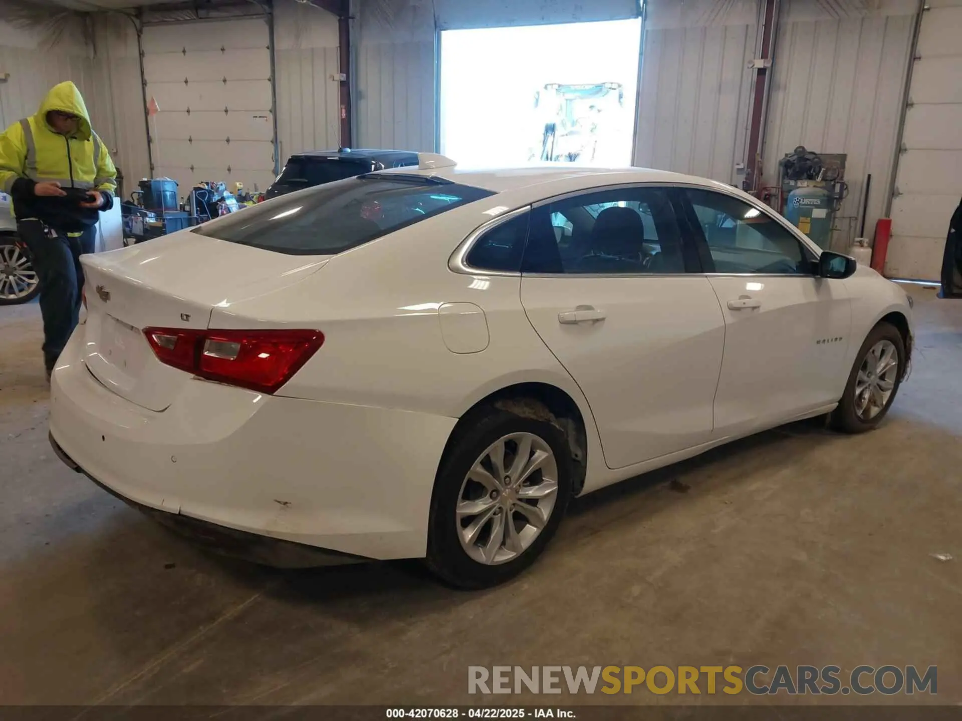 4 Photograph of a damaged car 1G1ZD5ST4PF189008 CHEVROLET MALIBU 2023