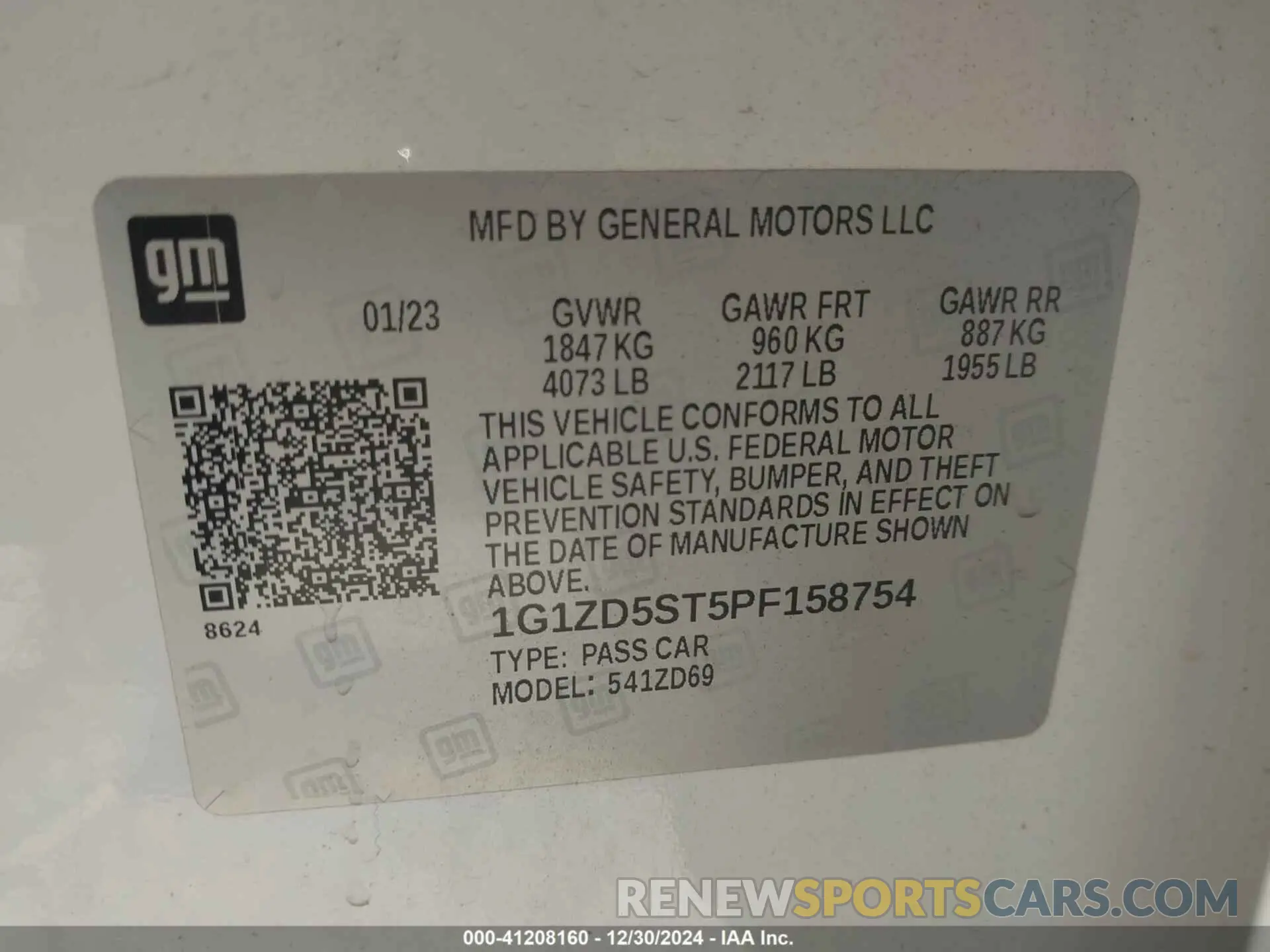 9 Photograph of a damaged car 1G1ZD5ST5PF158754 CHEVROLET MALIBU 2023