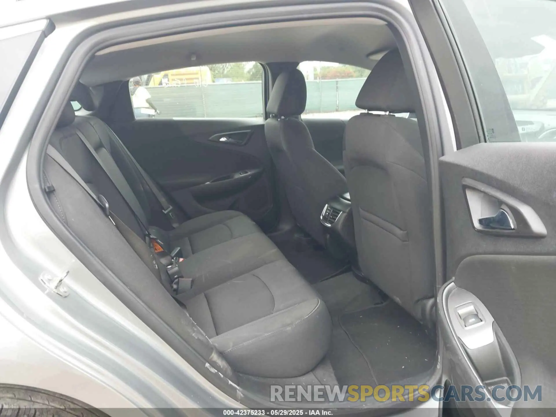 8 Photograph of a damaged car 1G1ZD5ST5PF182178 CHEVROLET MALIBU 2023