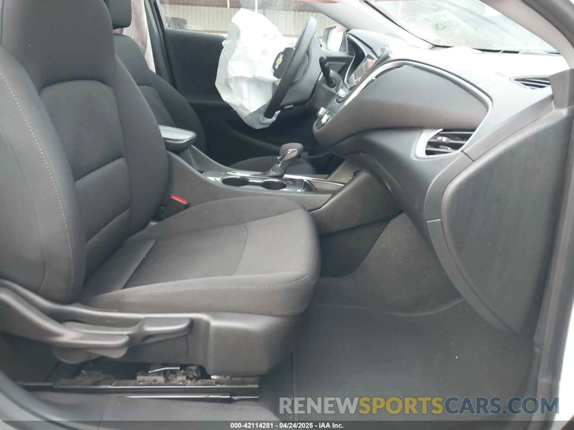 5 Photograph of a damaged car 1G1ZD5ST5PF222100 CHEVROLET MALIBU 2023