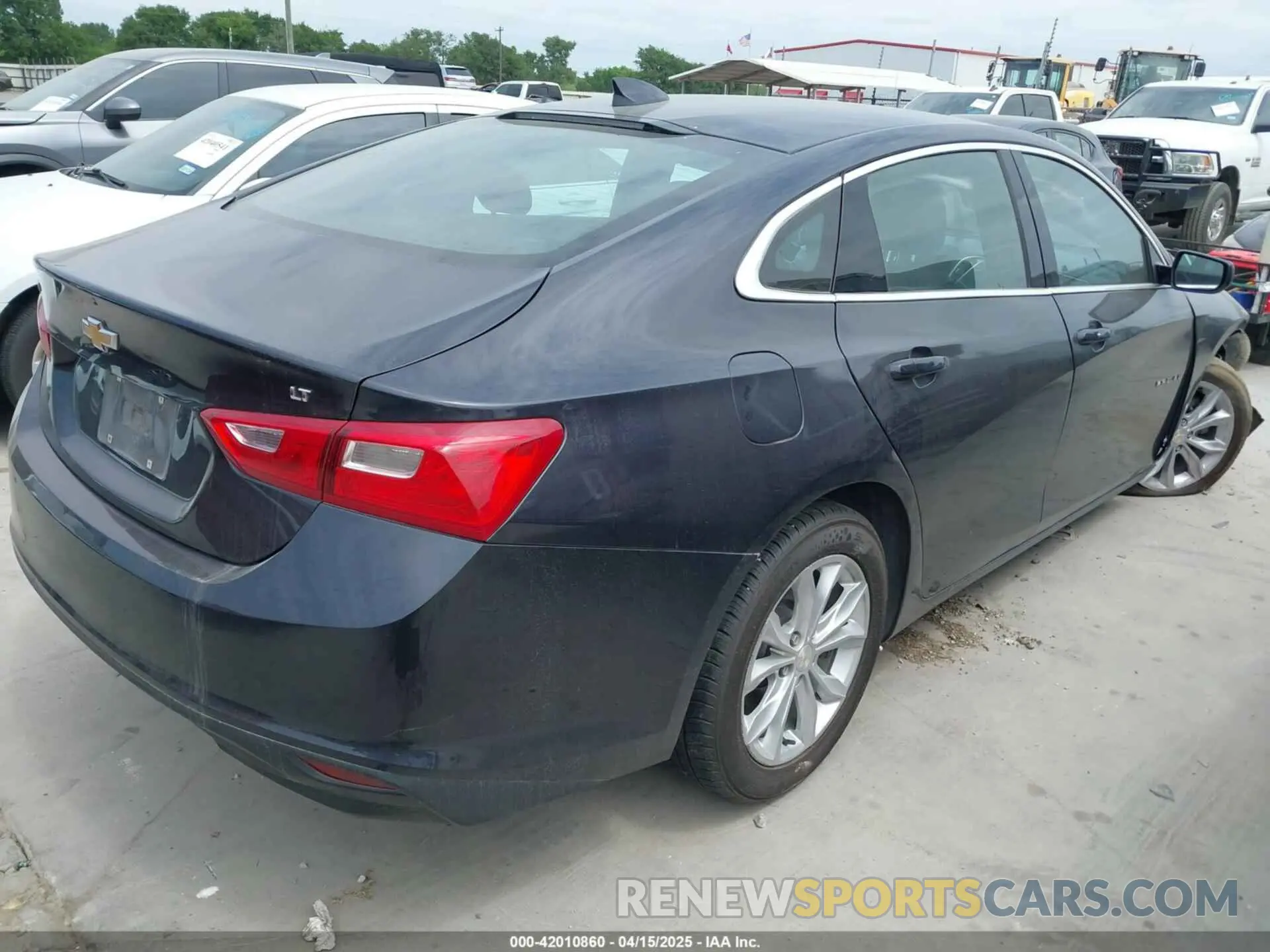 4 Photograph of a damaged car 1G1ZD5ST6PF127853 CHEVROLET MALIBU 2023