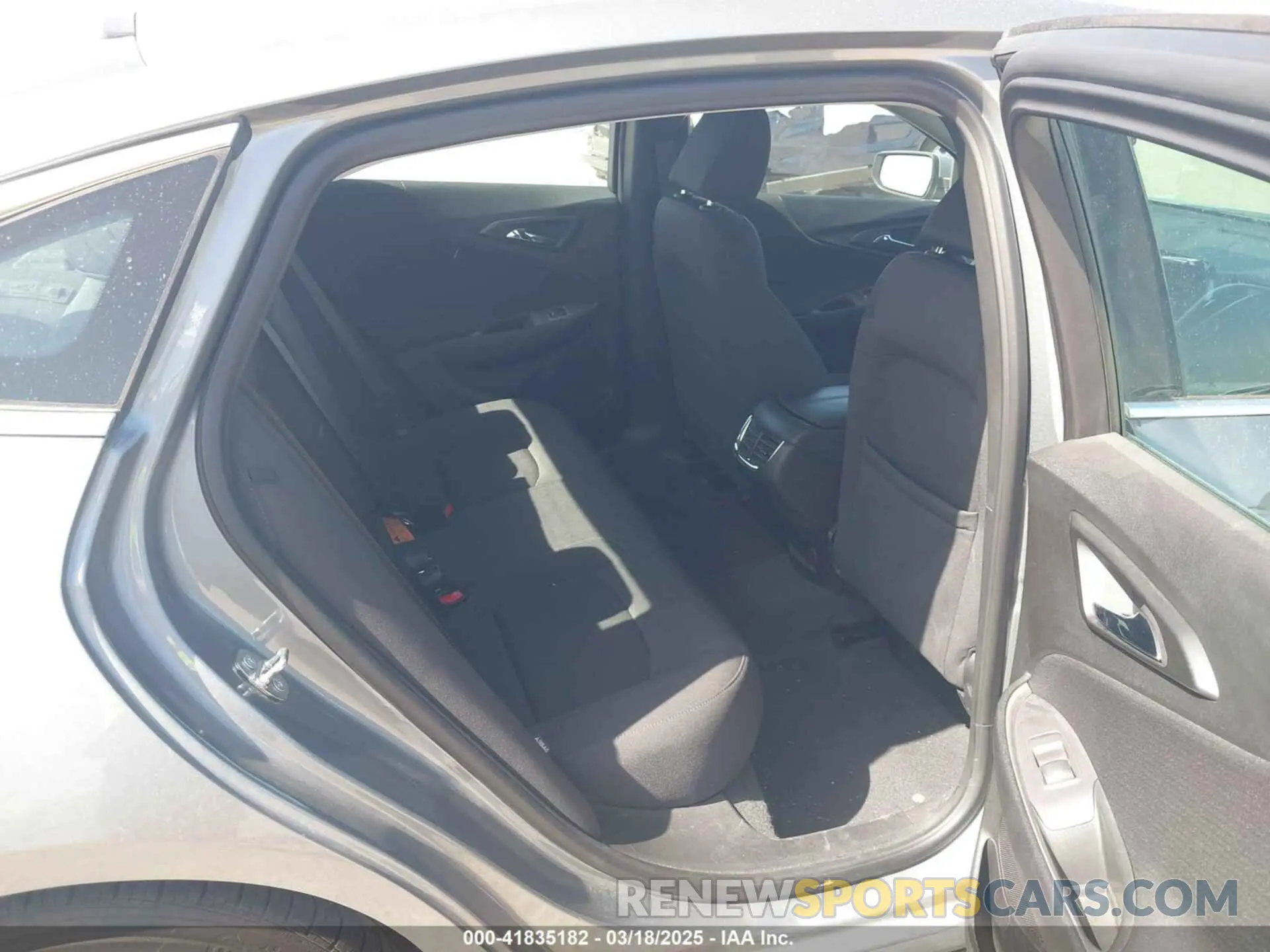 8 Photograph of a damaged car 1G1ZD5ST6PF144152 CHEVROLET MALIBU 2023