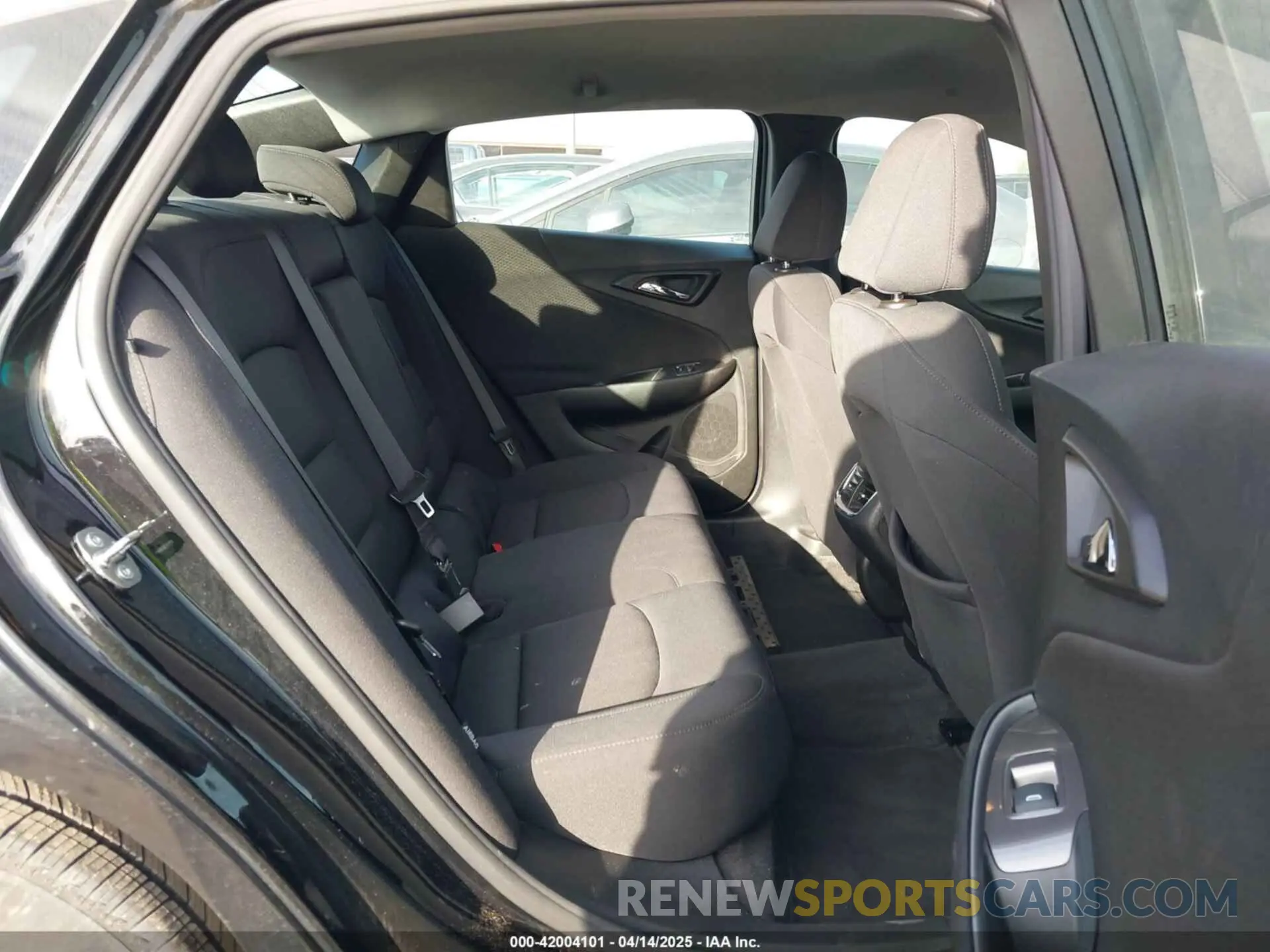 8 Photograph of a damaged car 1G1ZD5ST6PF166149 CHEVROLET MALIBU 2023