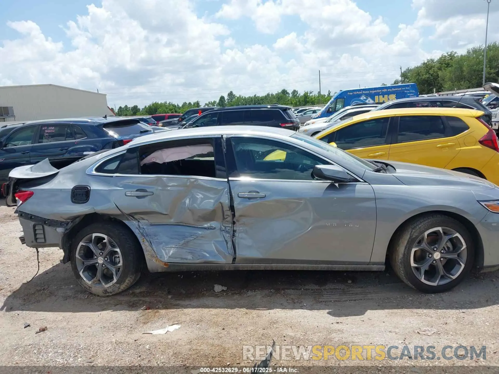 13 Photograph of a damaged car 1G1ZD5ST7PF173708 CHEVROLET MALIBU 2023