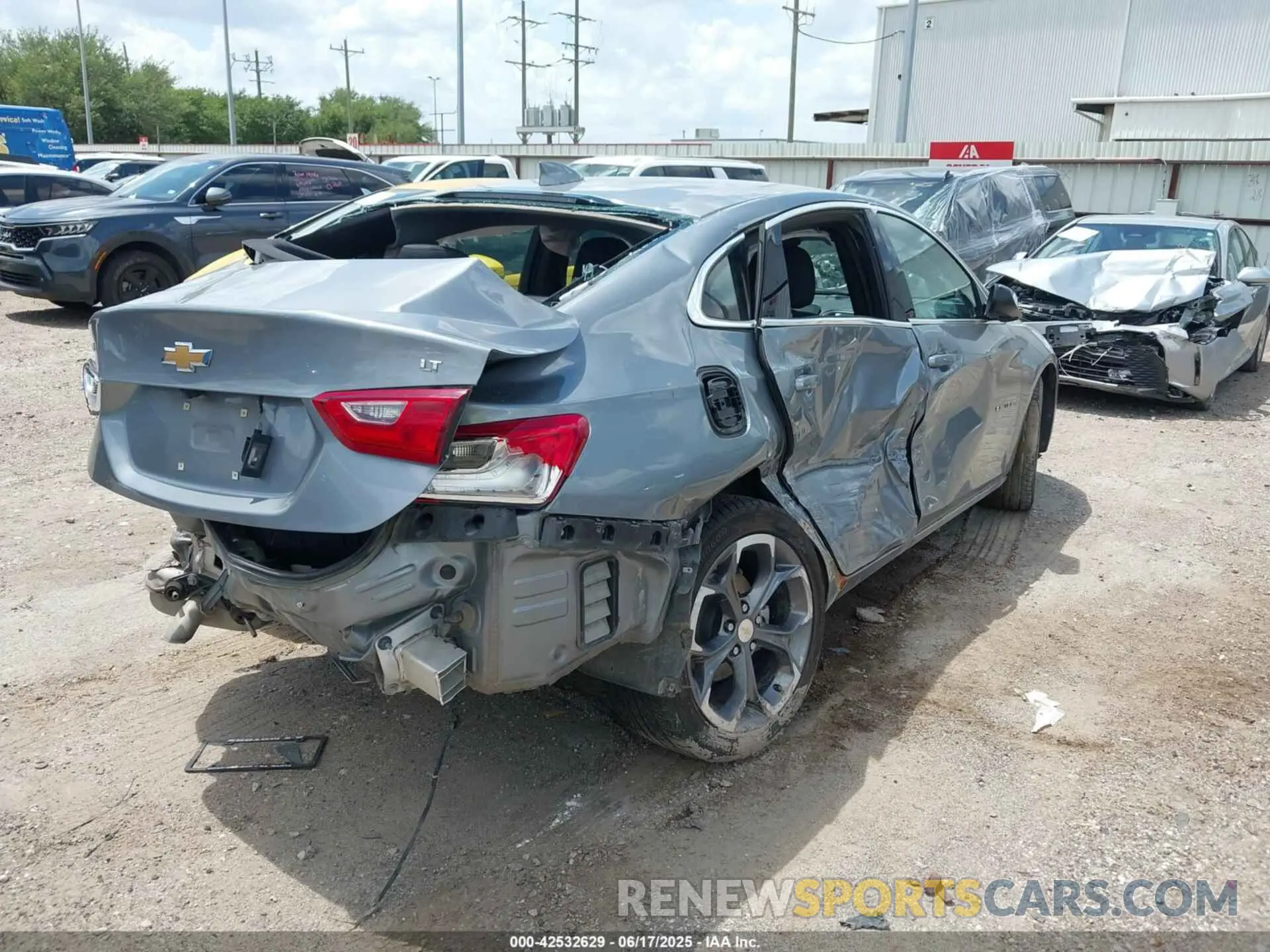 4 Photograph of a damaged car 1G1ZD5ST7PF173708 CHEVROLET MALIBU 2023