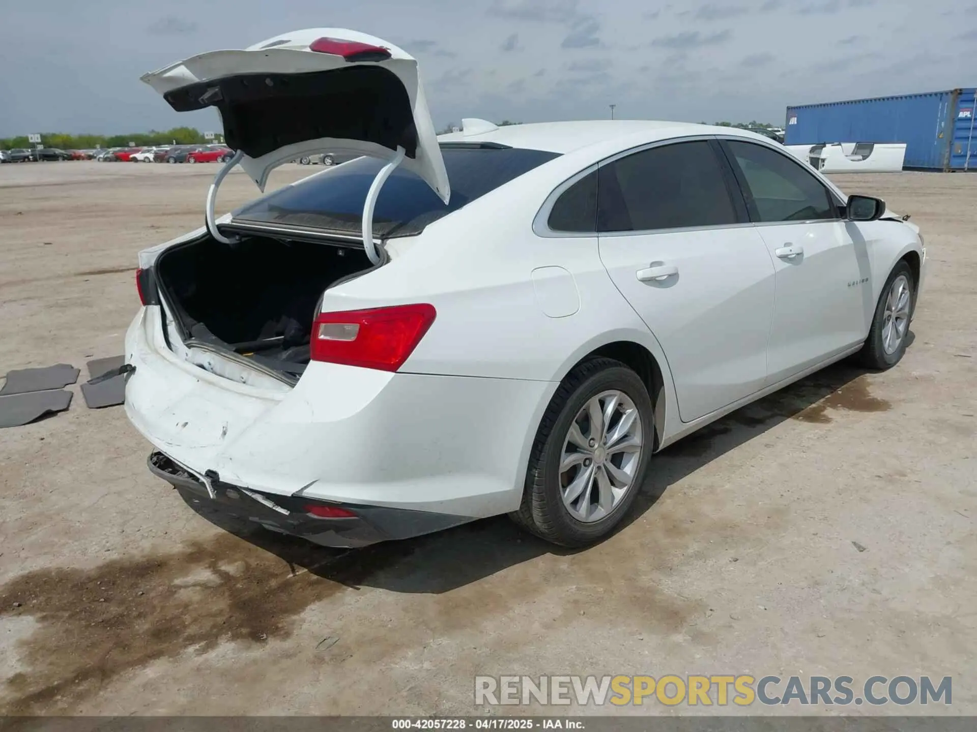 4 Photograph of a damaged car 1G1ZD5ST7PF176835 CHEVROLET MALIBU 2023