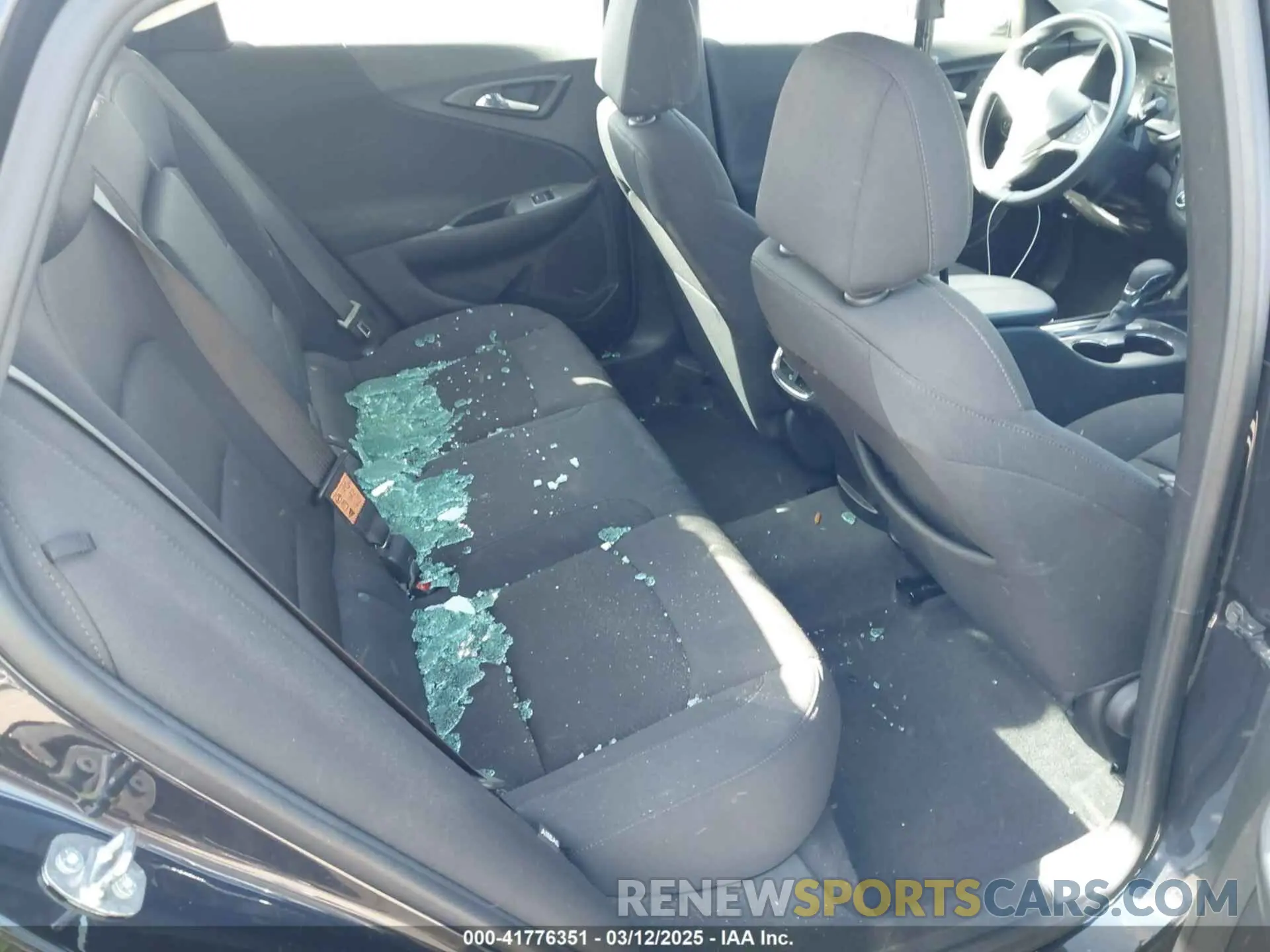 8 Photograph of a damaged car 1G1ZD5ST7PF190427 CHEVROLET MALIBU 2023