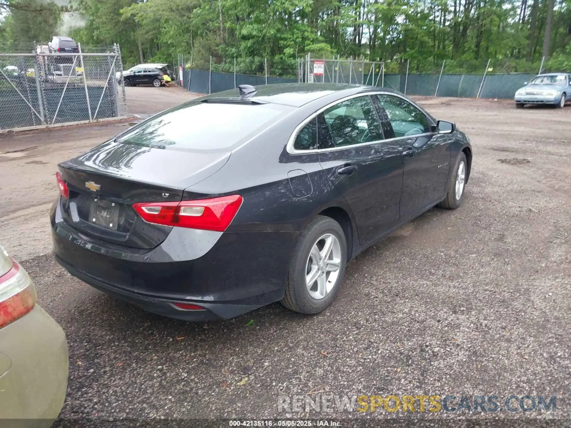 4 Photograph of a damaged car 1G1ZD5ST7PF239559 CHEVROLET MALIBU 2023