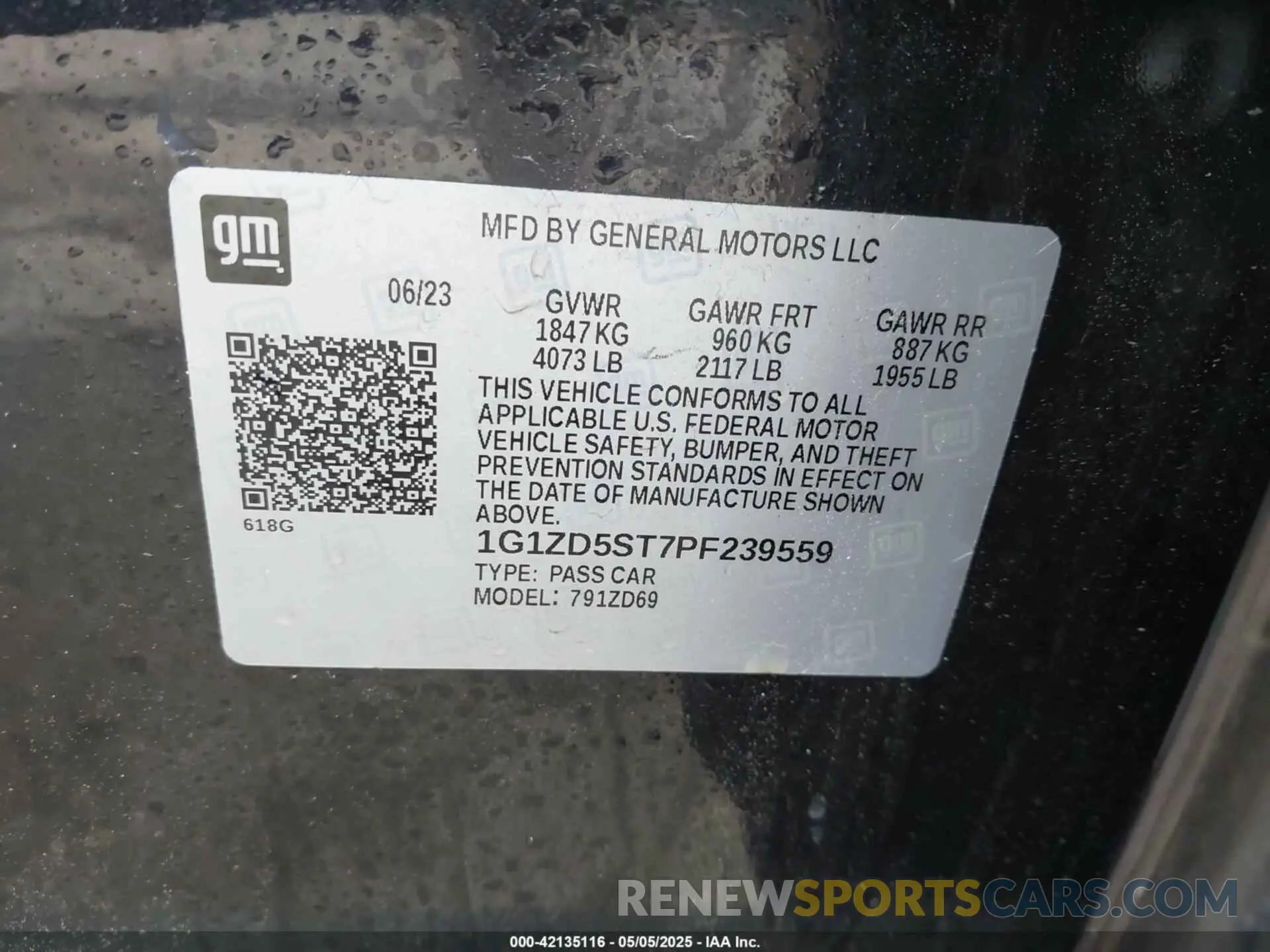 9 Photograph of a damaged car 1G1ZD5ST7PF239559 CHEVROLET MALIBU 2023