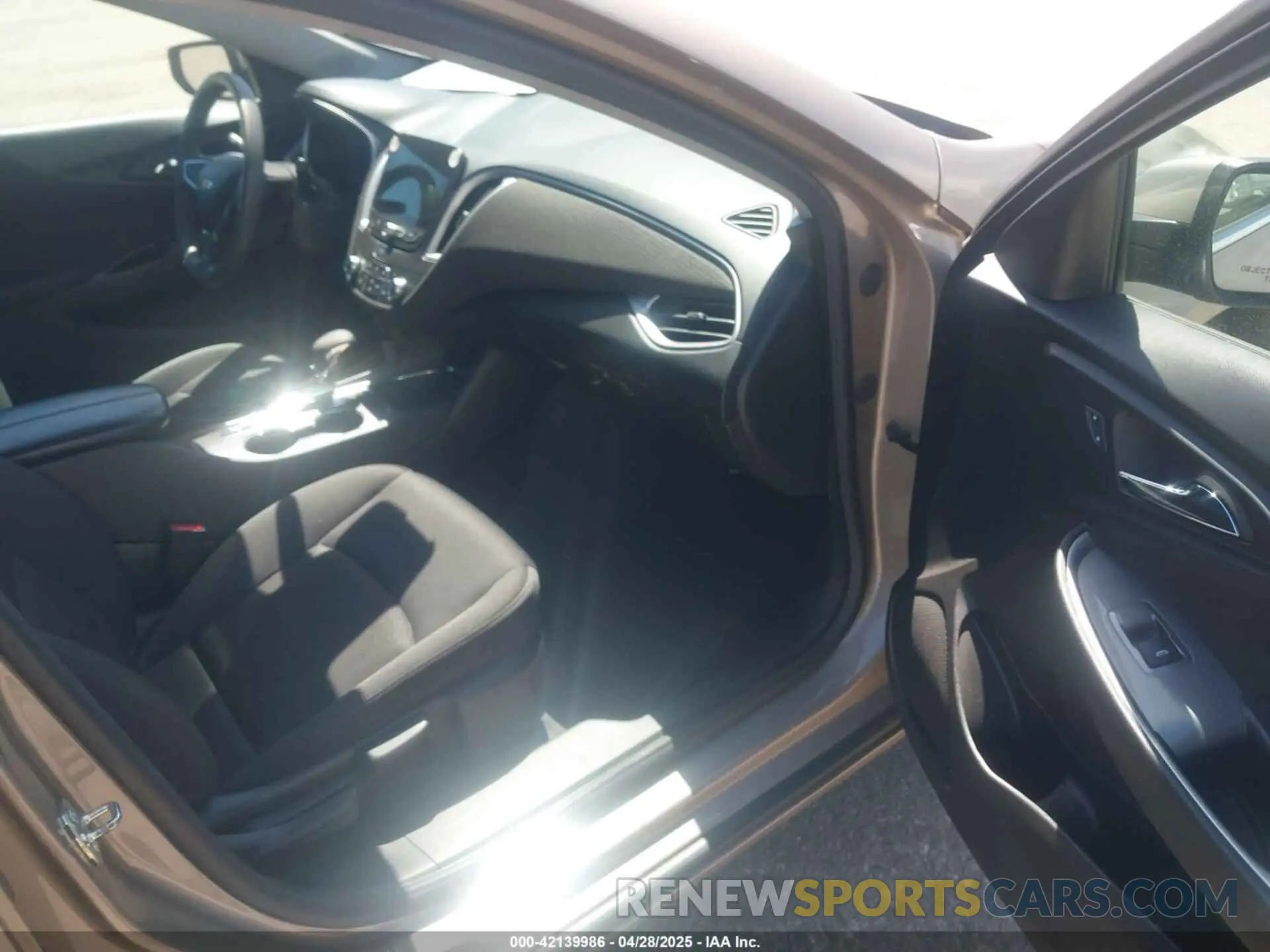 5 Photograph of a damaged car 1G1ZD5ST9PF180739 CHEVROLET MALIBU 2023