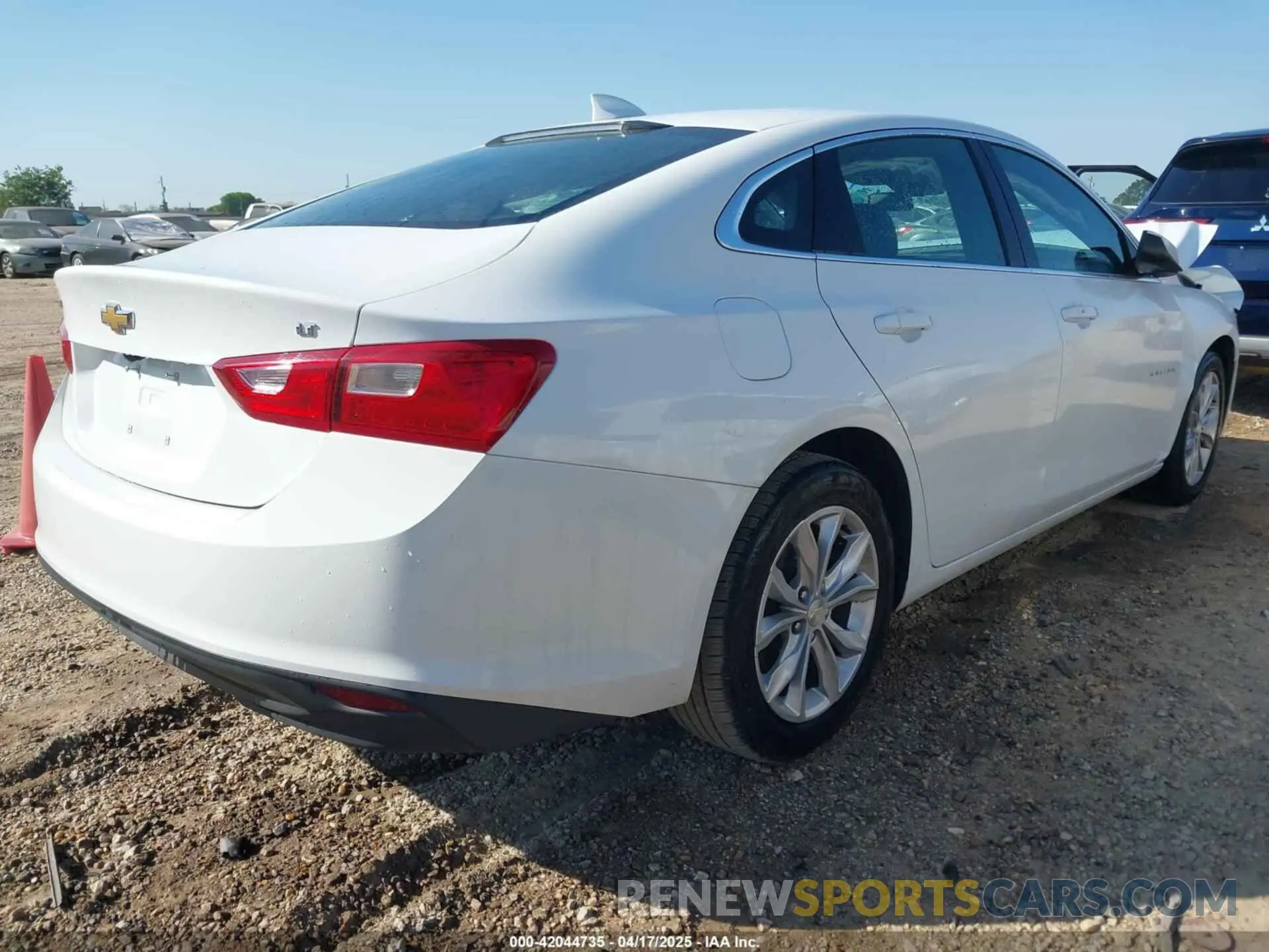 4 Photograph of a damaged car 1G1ZD5ST9PF240793 CHEVROLET MALIBU 2023