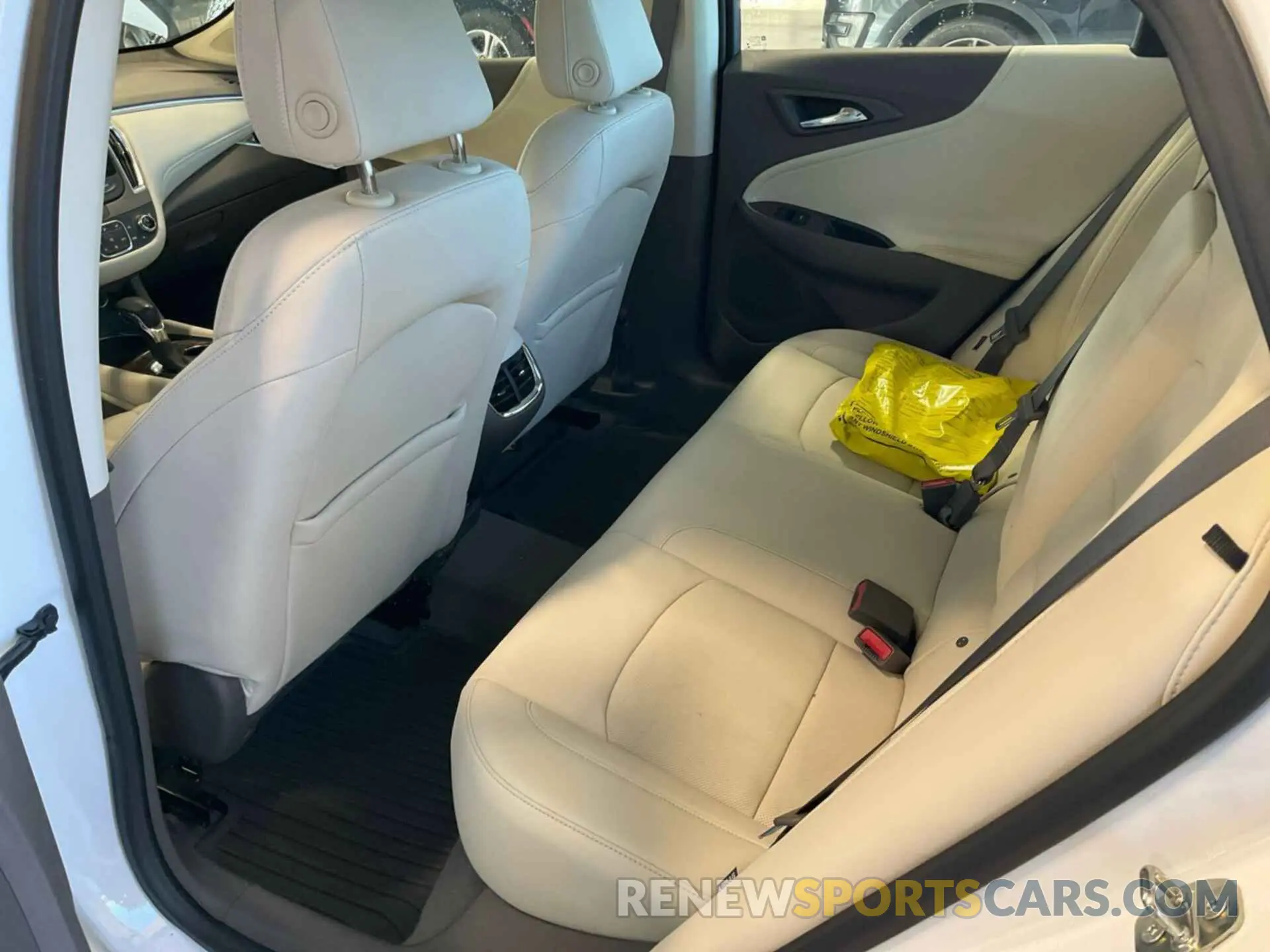 8 Photograph of a damaged car 1G1ZE5ST0PF127683 CHEVROLET MALIBU 2023