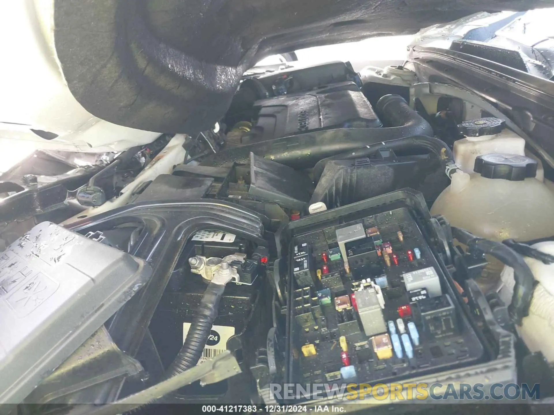 10 Photograph of a damaged car 1G1ZG5ST1PF251147 CHEVROLET MALIBU 2023